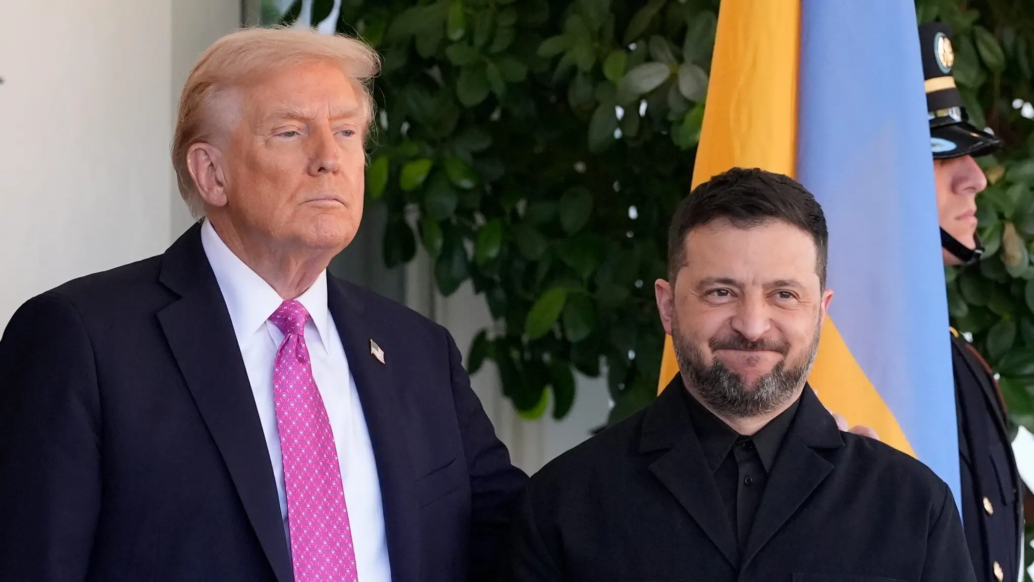 Stretnutie Trumpa a Zelenského sa skončilo. O Tomahawkoch prezidenti odmietajú informovať