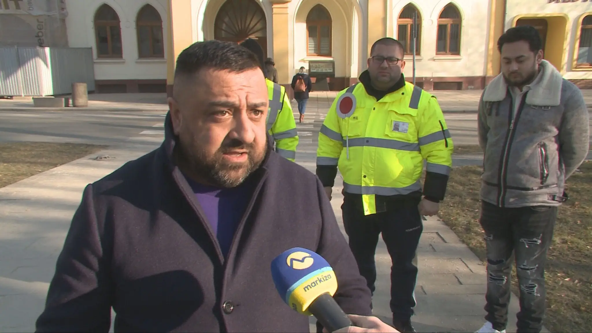 Neobsluzili Romov
