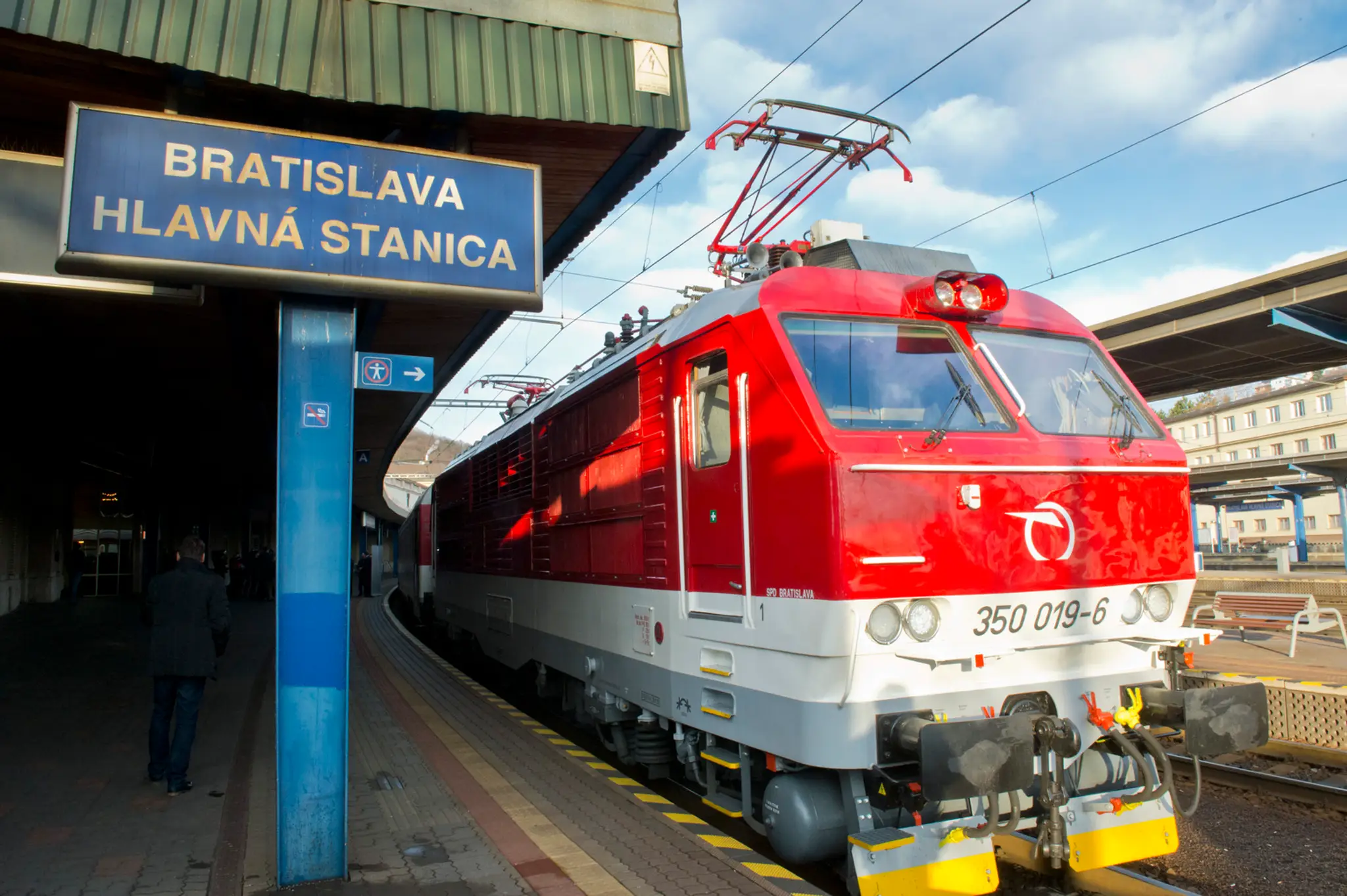 Vlak InterCity na trati Bratislava - Košice.