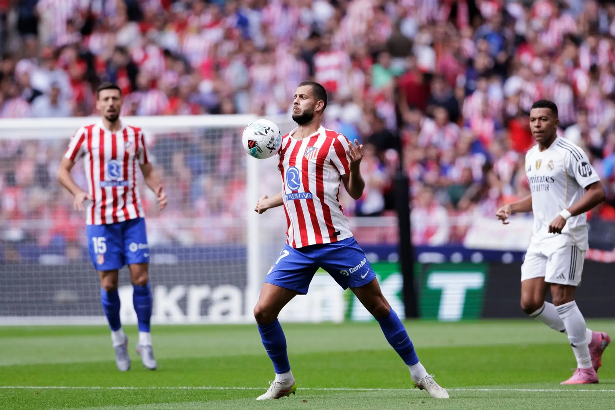Dávid Hancko v zápase proti Realu Madrid