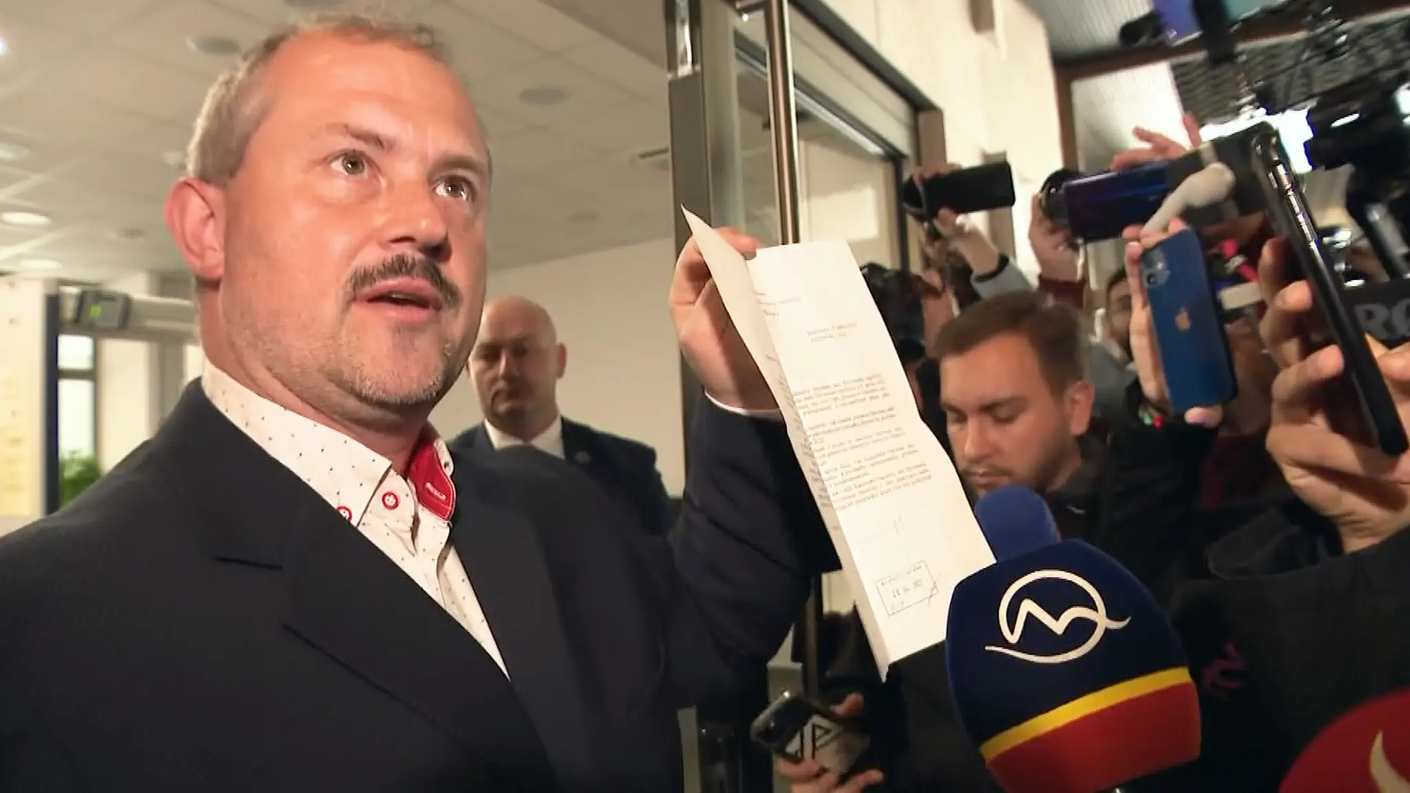 Marian Kotleba v parlamente.
