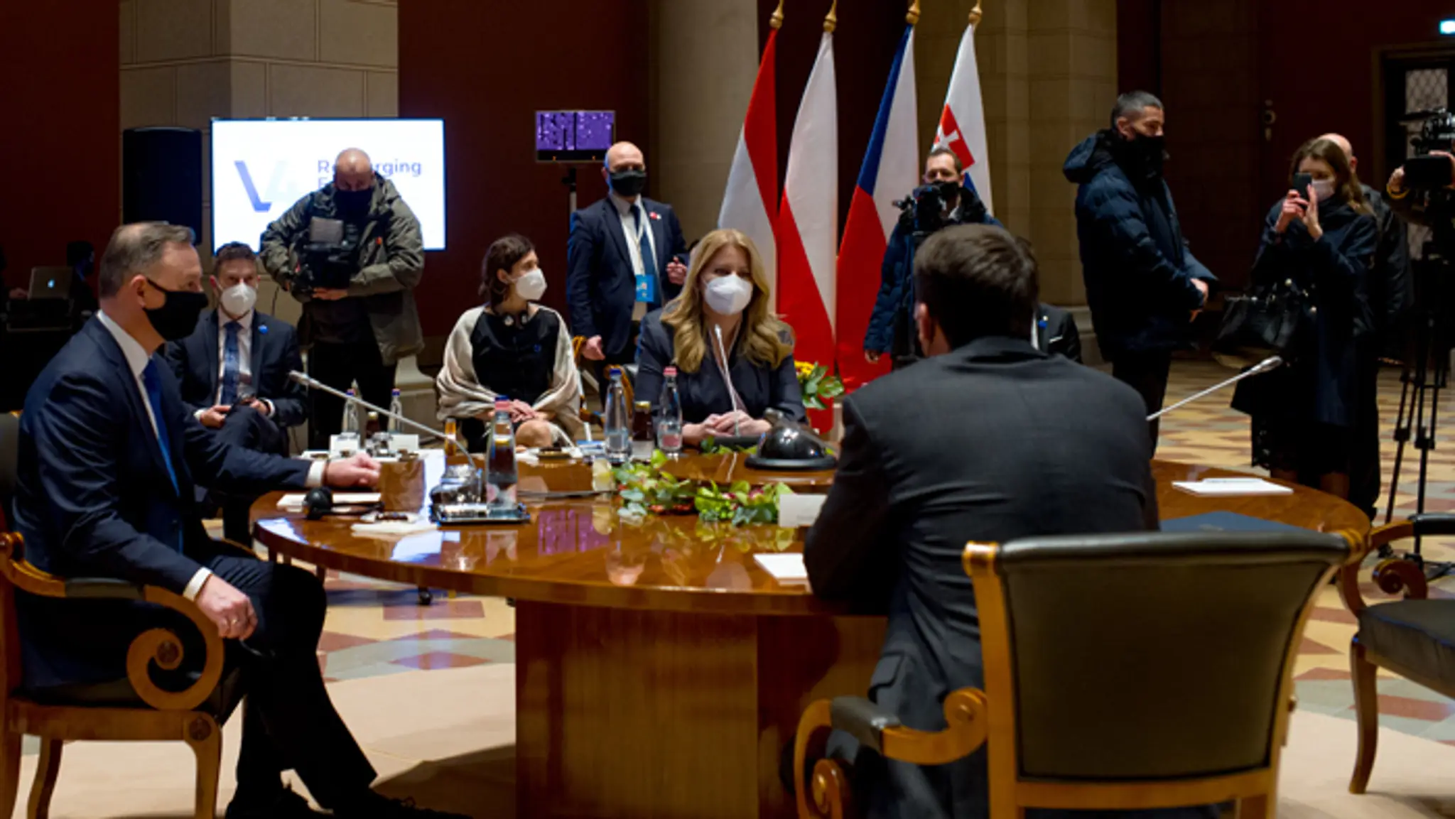 Prezidentka Zuzana Čaputová na rokovaní V4 v Budapešti.