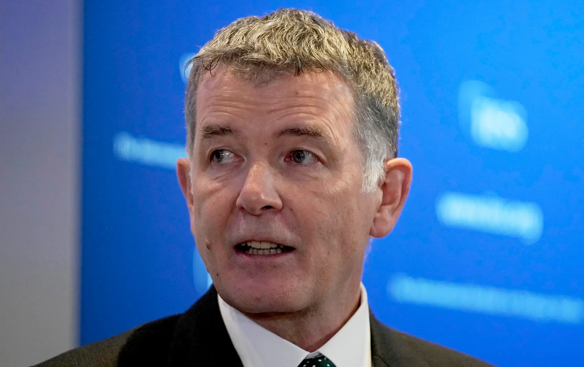 Šéf britskej rozviedky MI6 Richard Moore.