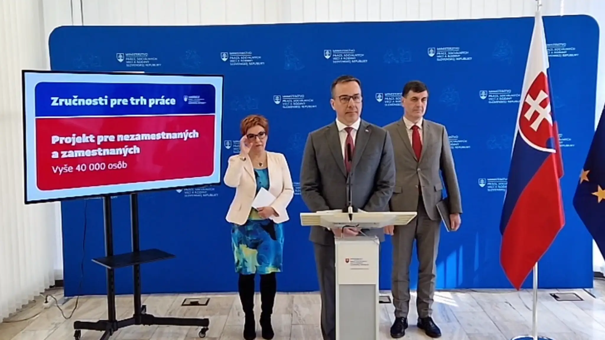 Erik Tomáš na tlačovej konferencii predstavil projekt vzdelávania a rekvalifikácie