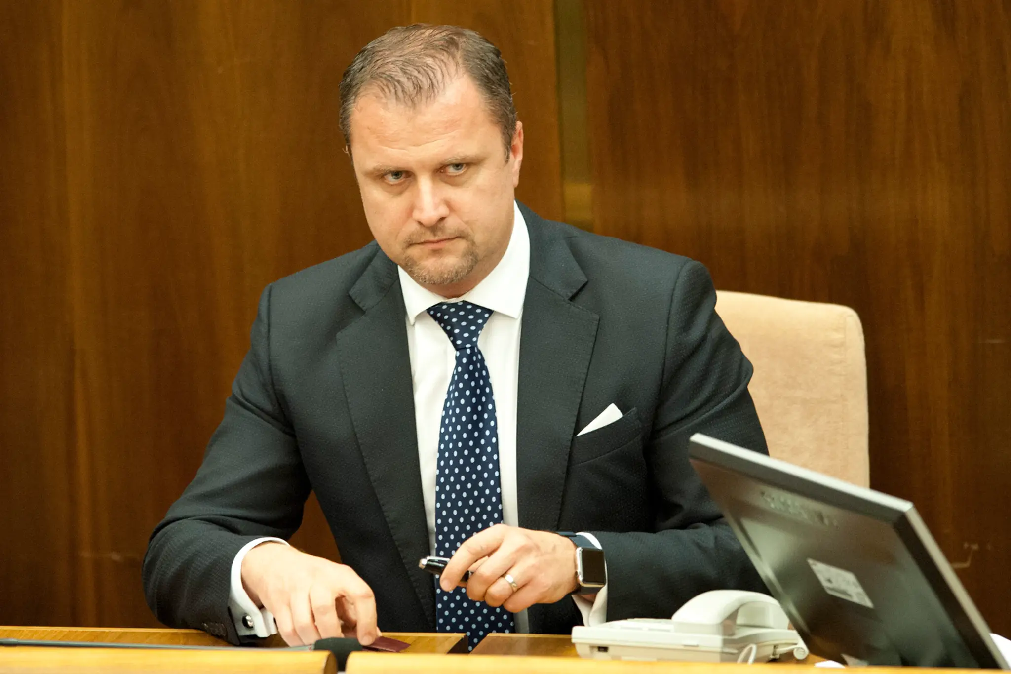 Na snímke novovymenovaný podpredseda NRSR Andrej Hrnčiar