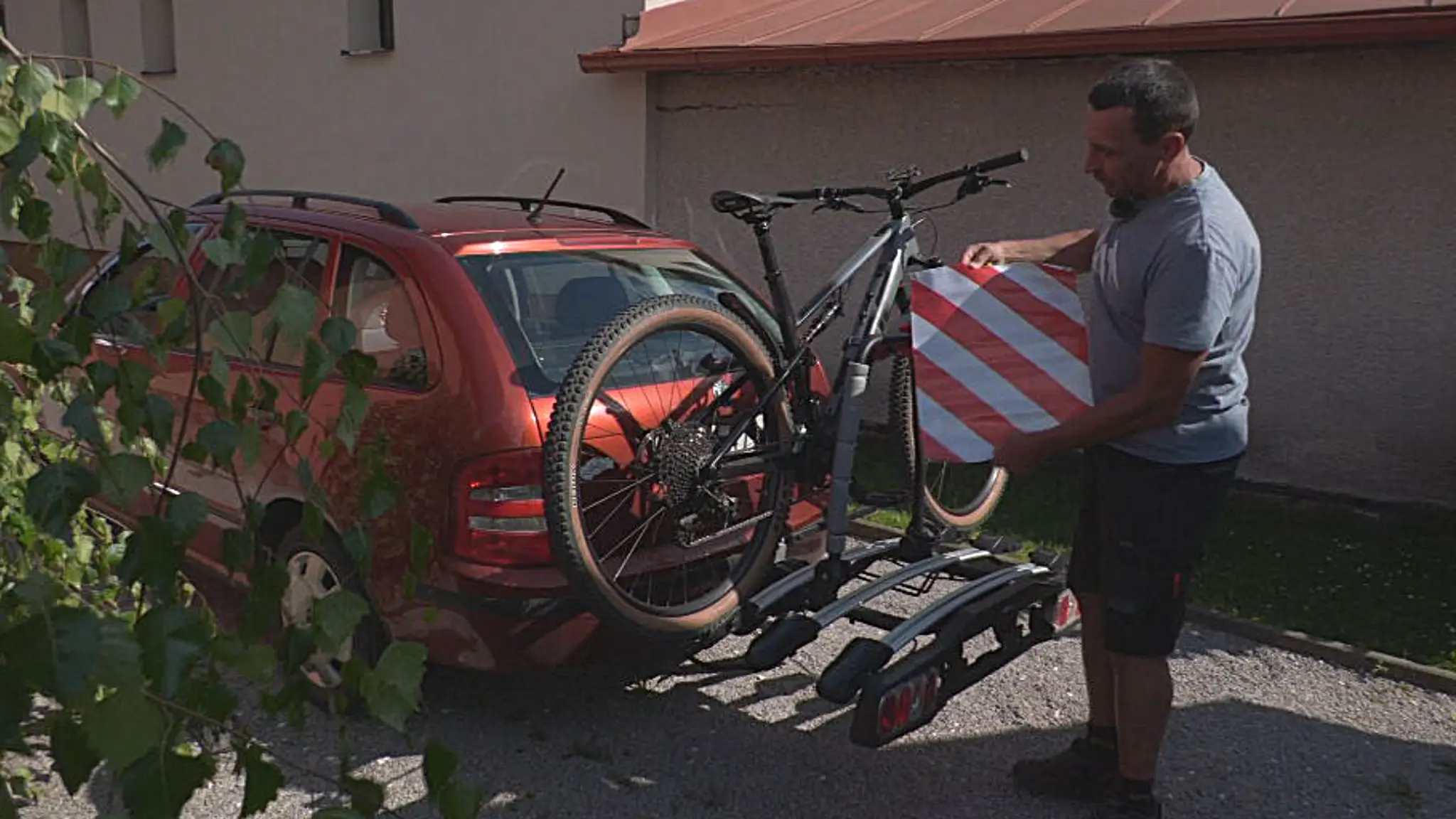 Označenie nosiča na bicykle. 