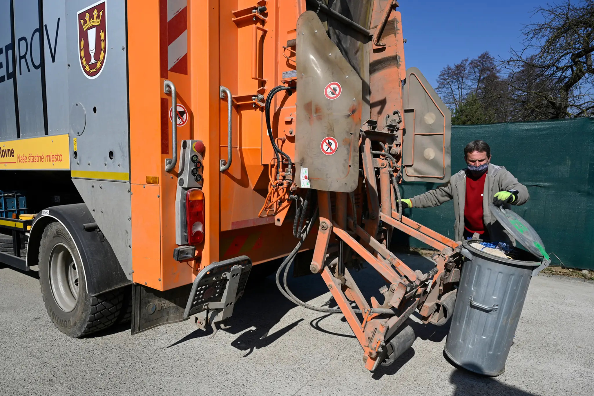 Košeca ako prvá obec na Slovensku kompletne zdigitalizovala zber odpadu