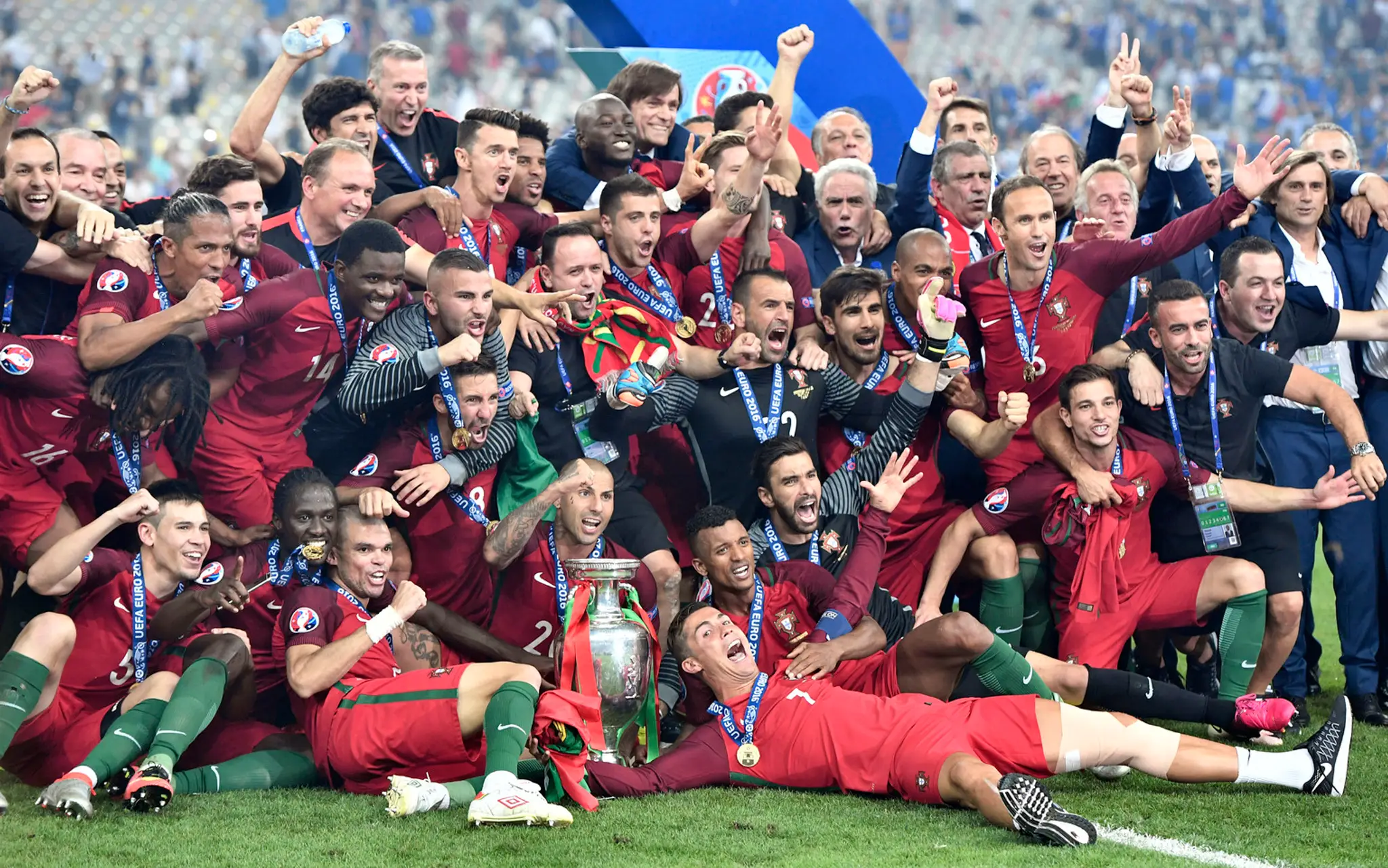 Futbalisti Portugalska sa stali víťazmi EURO 2016.