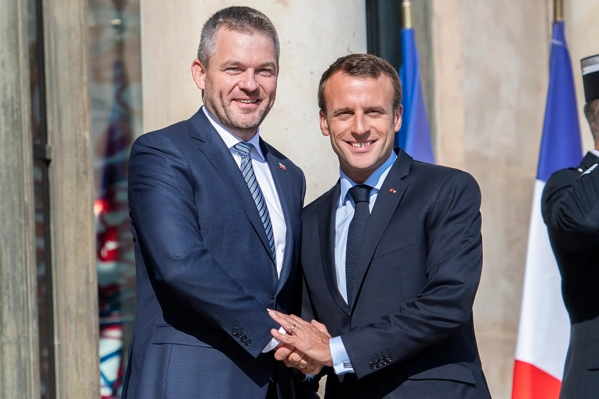 Francúzsky prezident Emmanuel Marcon a slovenský premiér Peter Pellegrini