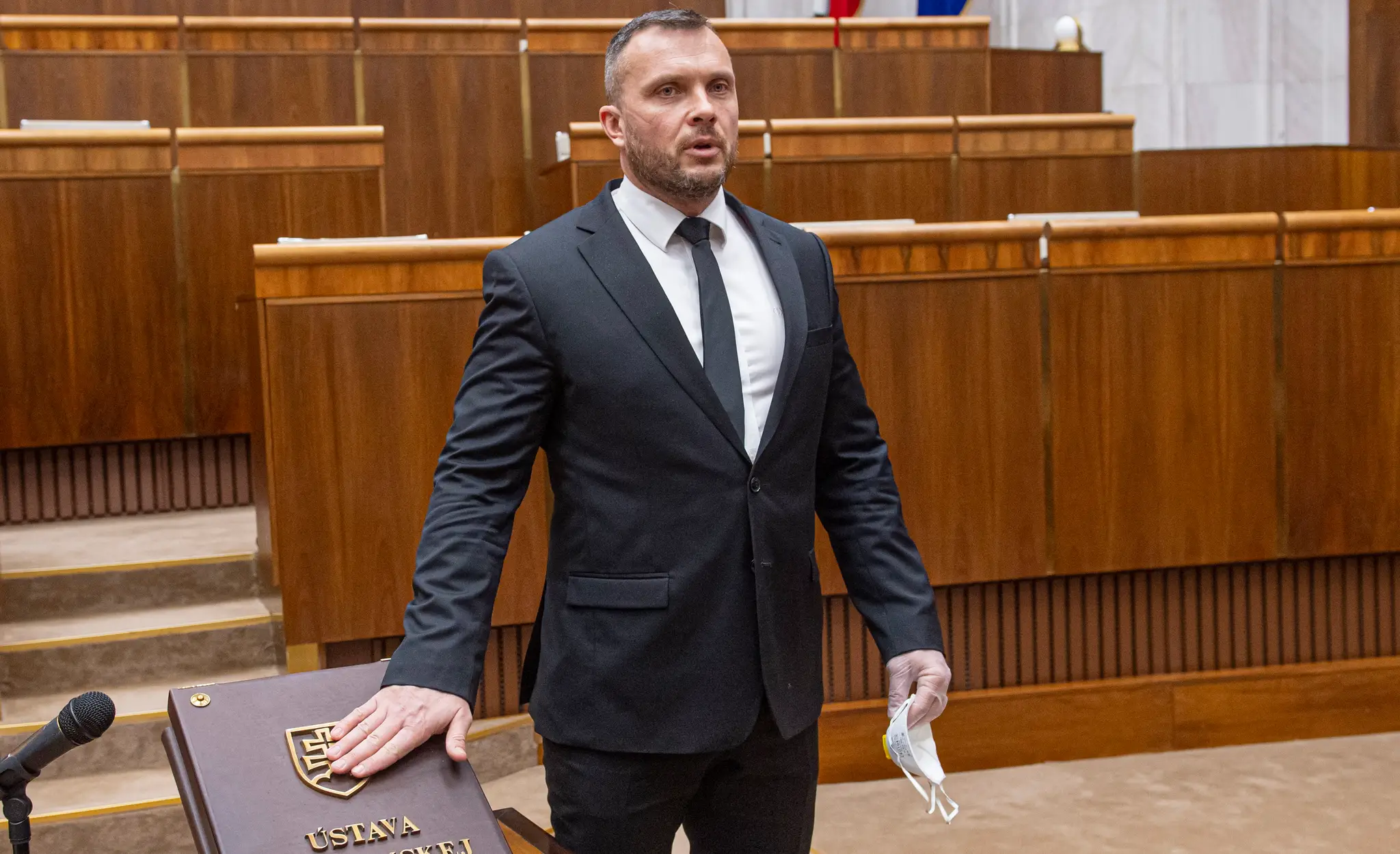 Nezaradený poslanec NRSR Miroslav Suja (Republika).