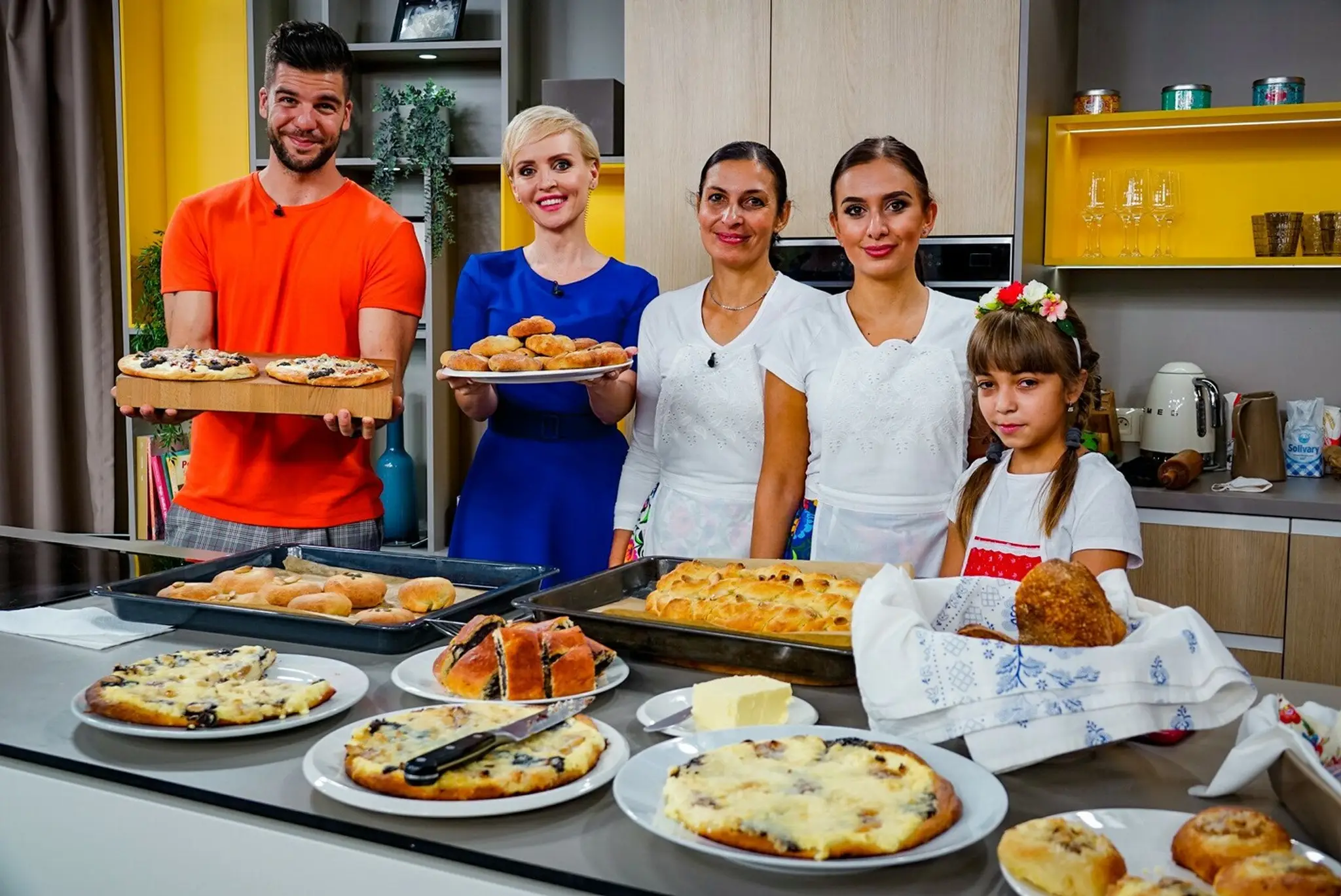 Veronika Sanislová a Karin Kmeťová v Teleráne