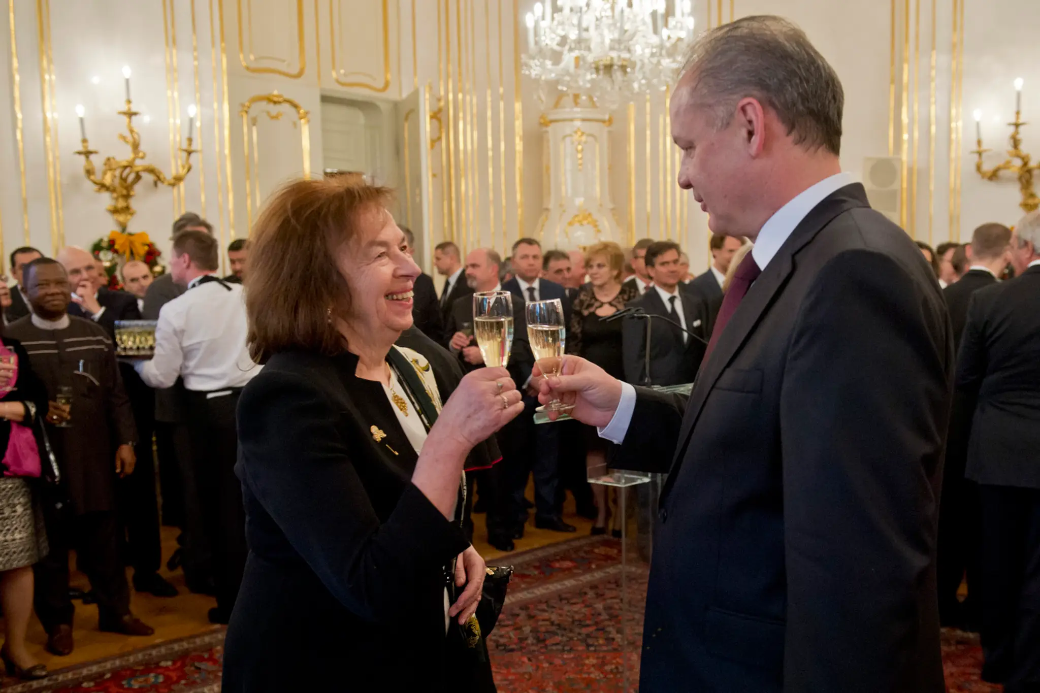 Livia Klausová s prezidentom Andrejom Kiskom. 