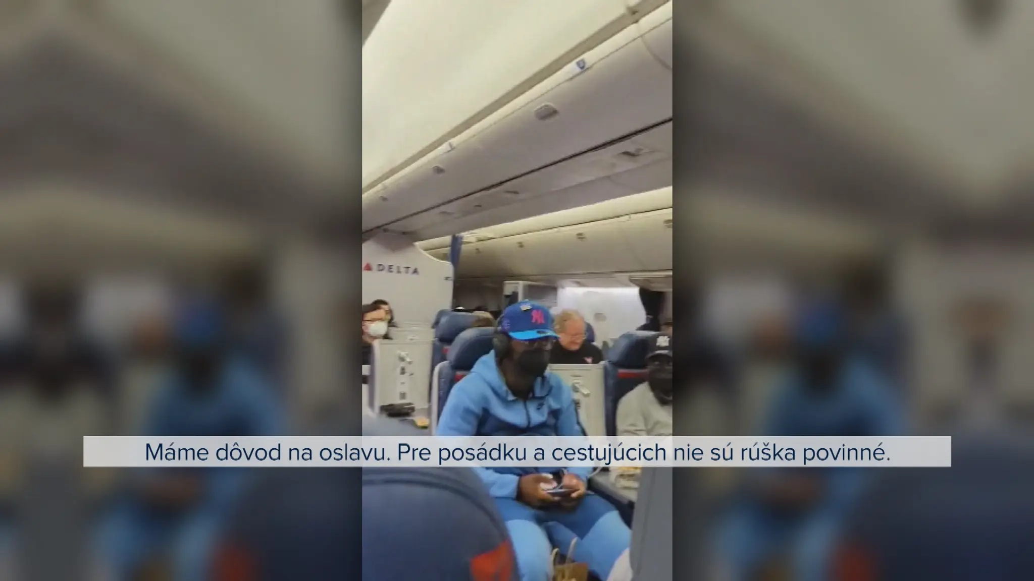 Cestujúci sa dozvedeli, že nemusia nosiť rúška v lietadle.