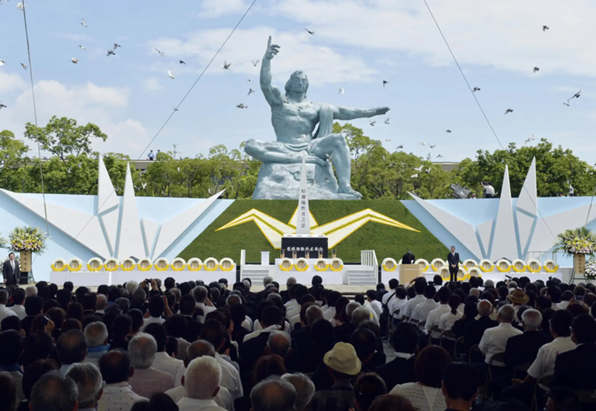 Spomienka na obete zhodenia atómovej bomby na Nagasaki.