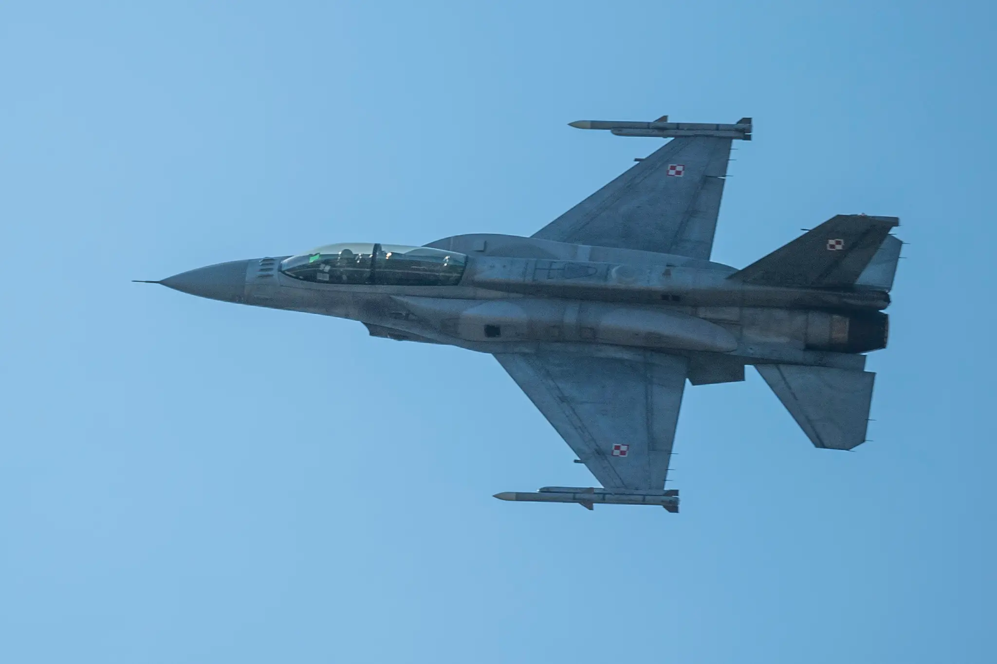 Na snímke poľská stíhačka F-16.