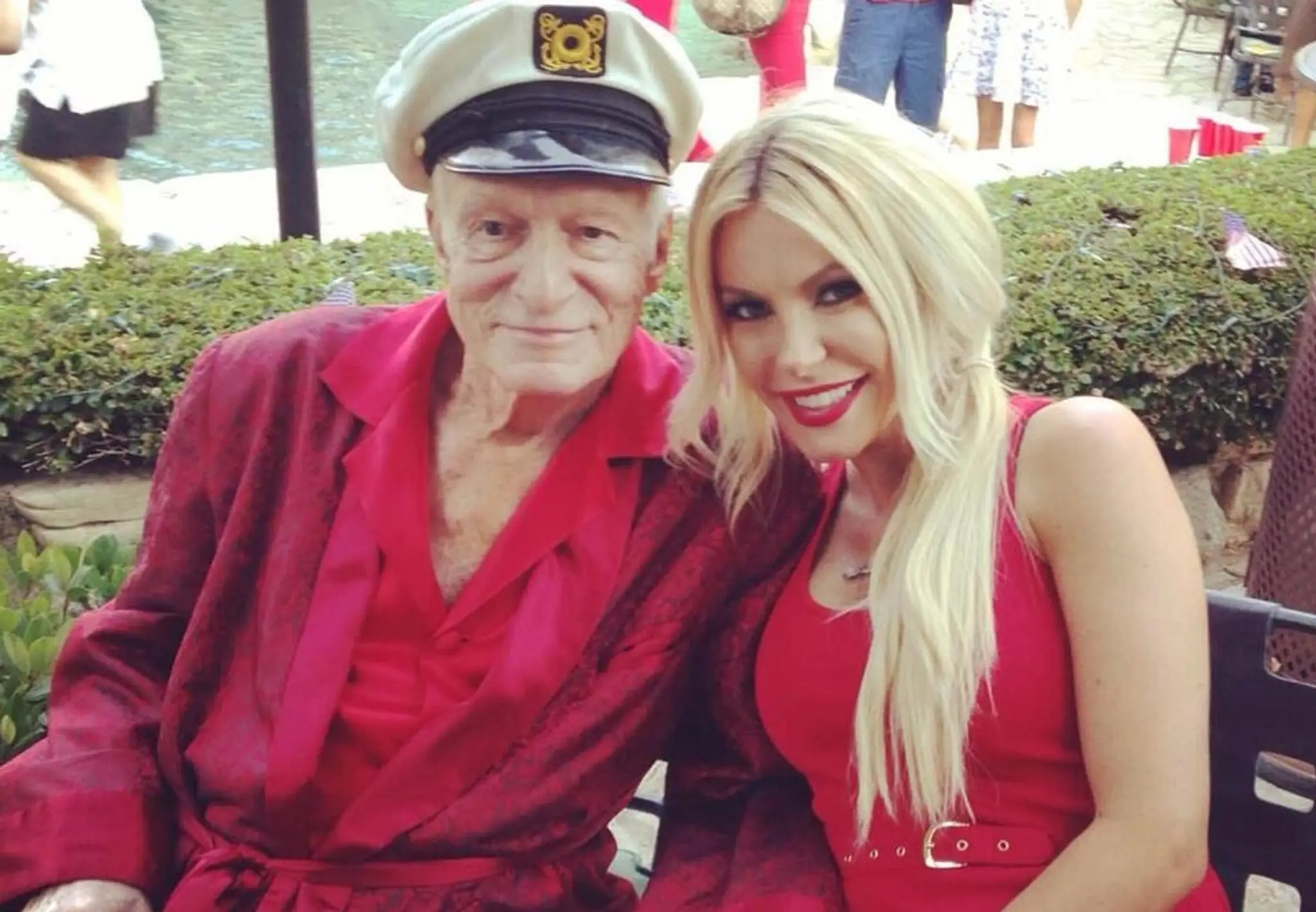 Hugh a Crystal Hefnerovci