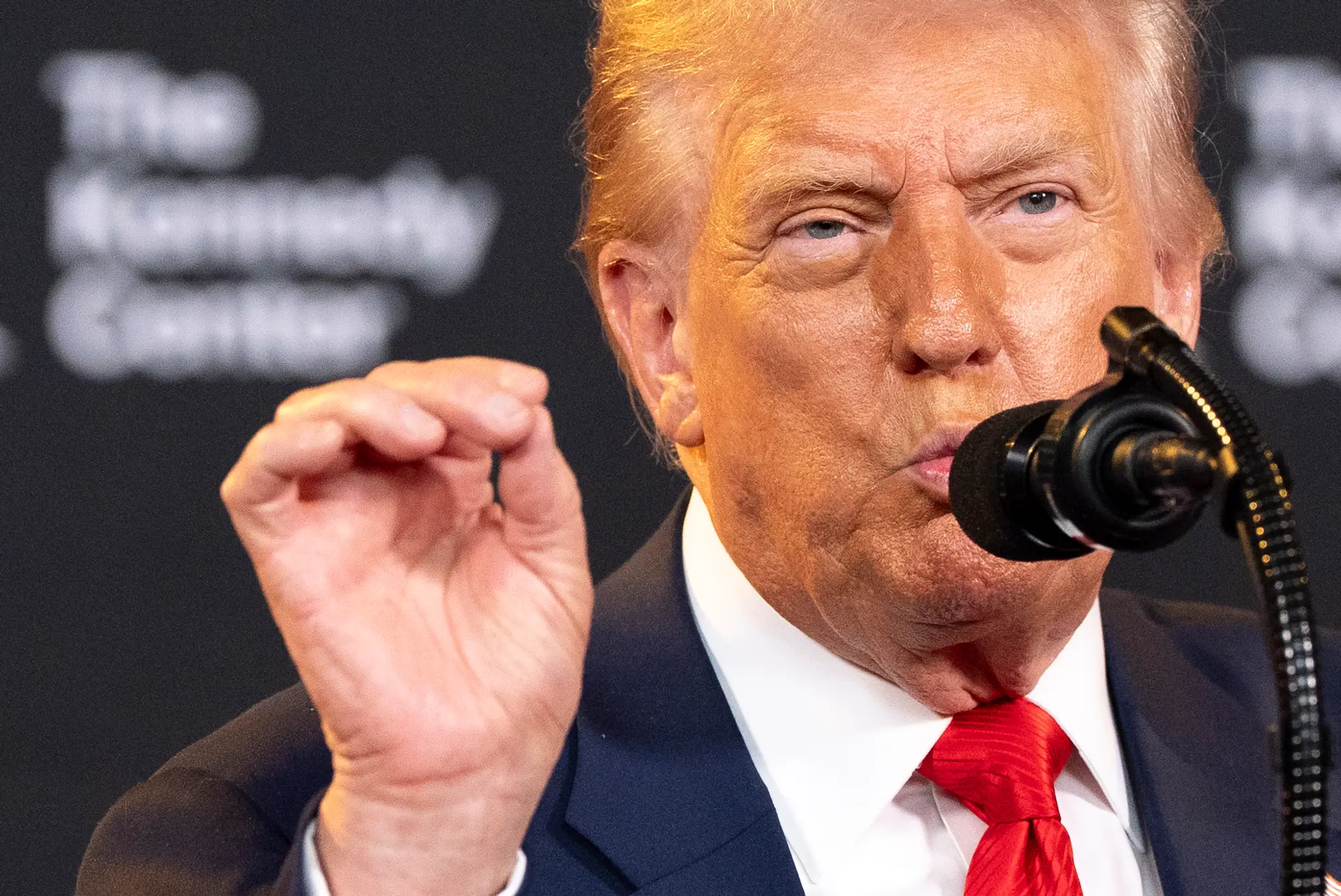 Donald Trump hovorí
