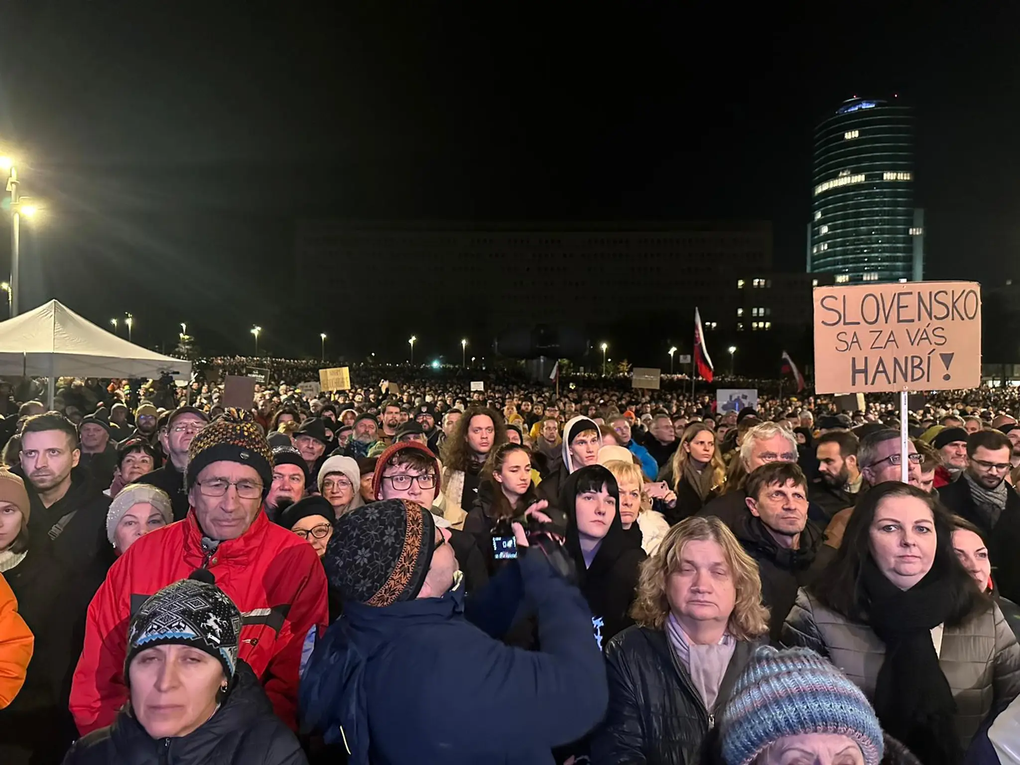 Na protest prišli tisícky ľudí.