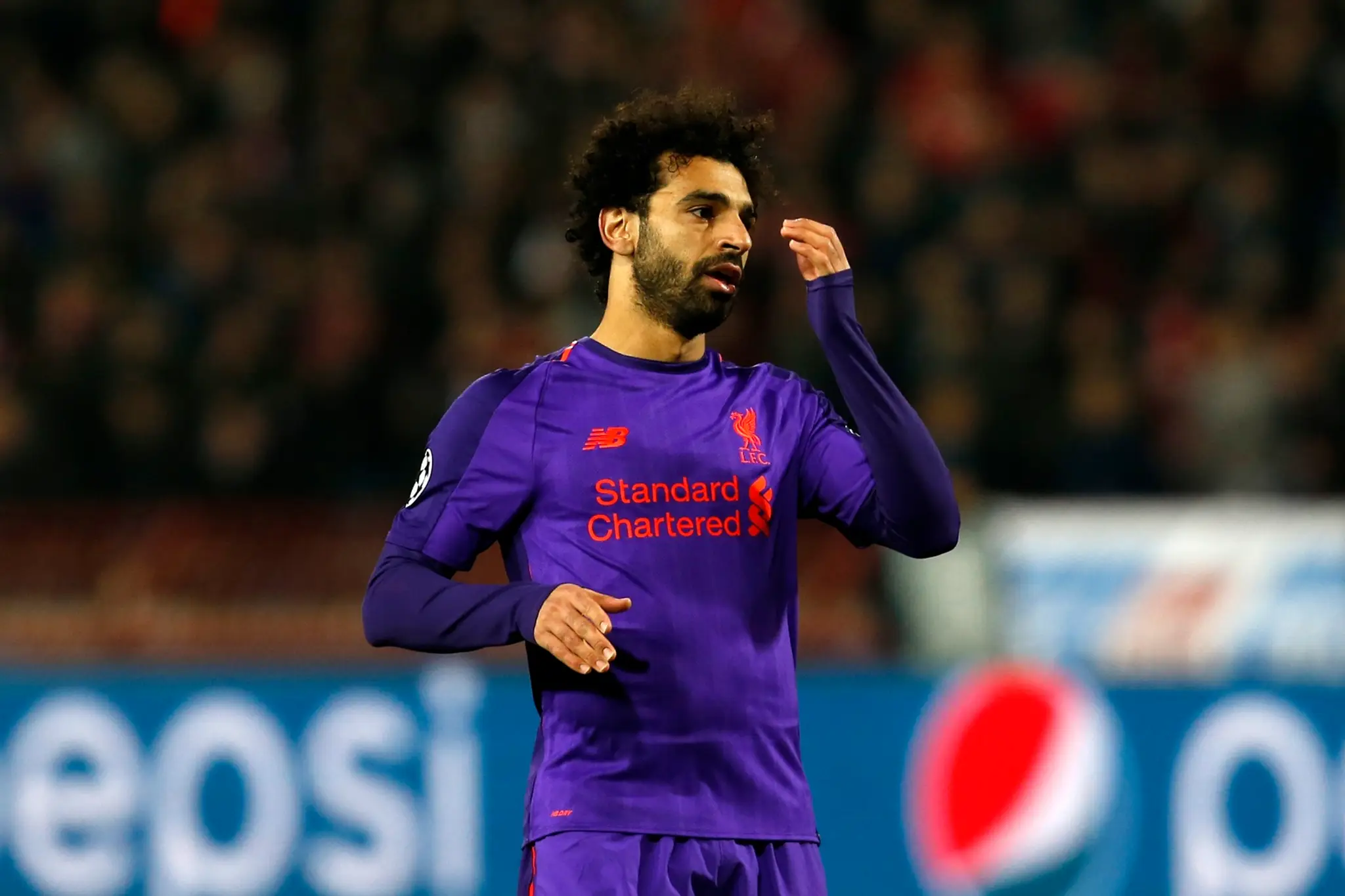 Mohamed Salah z Liverpoolu v dueli LM na pôde Crvenej zvezdy.