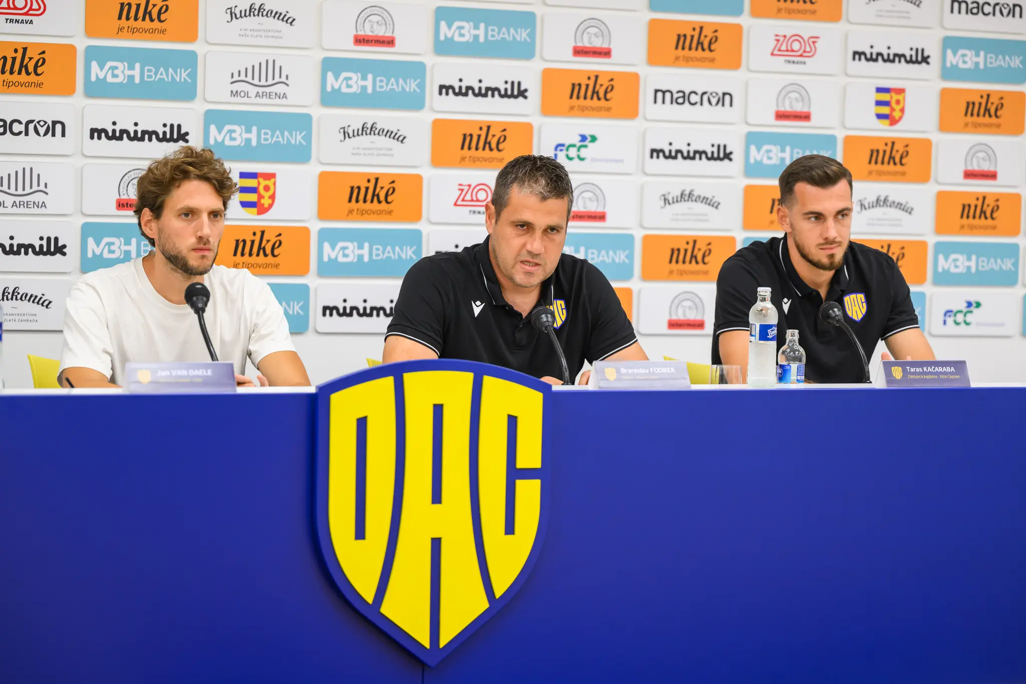 Predsezónna tlačpvá konferencia Dunajskej Stredy.