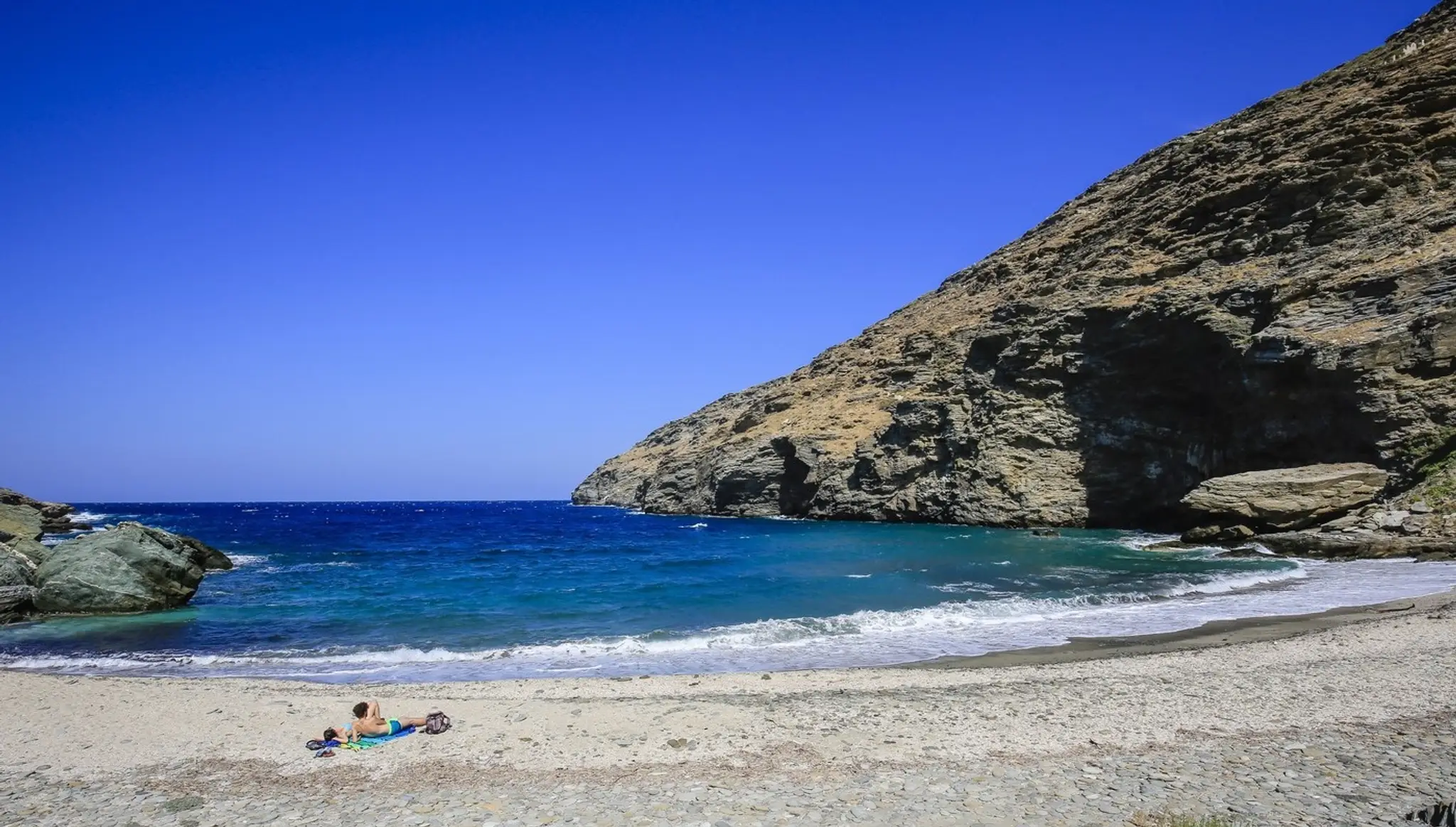 Sineti beach, Andros.