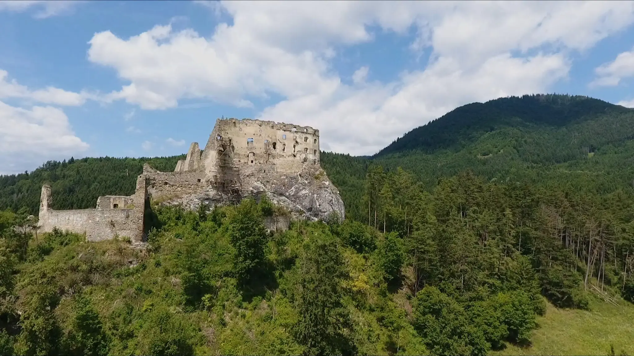 Hrad Biely Kameň