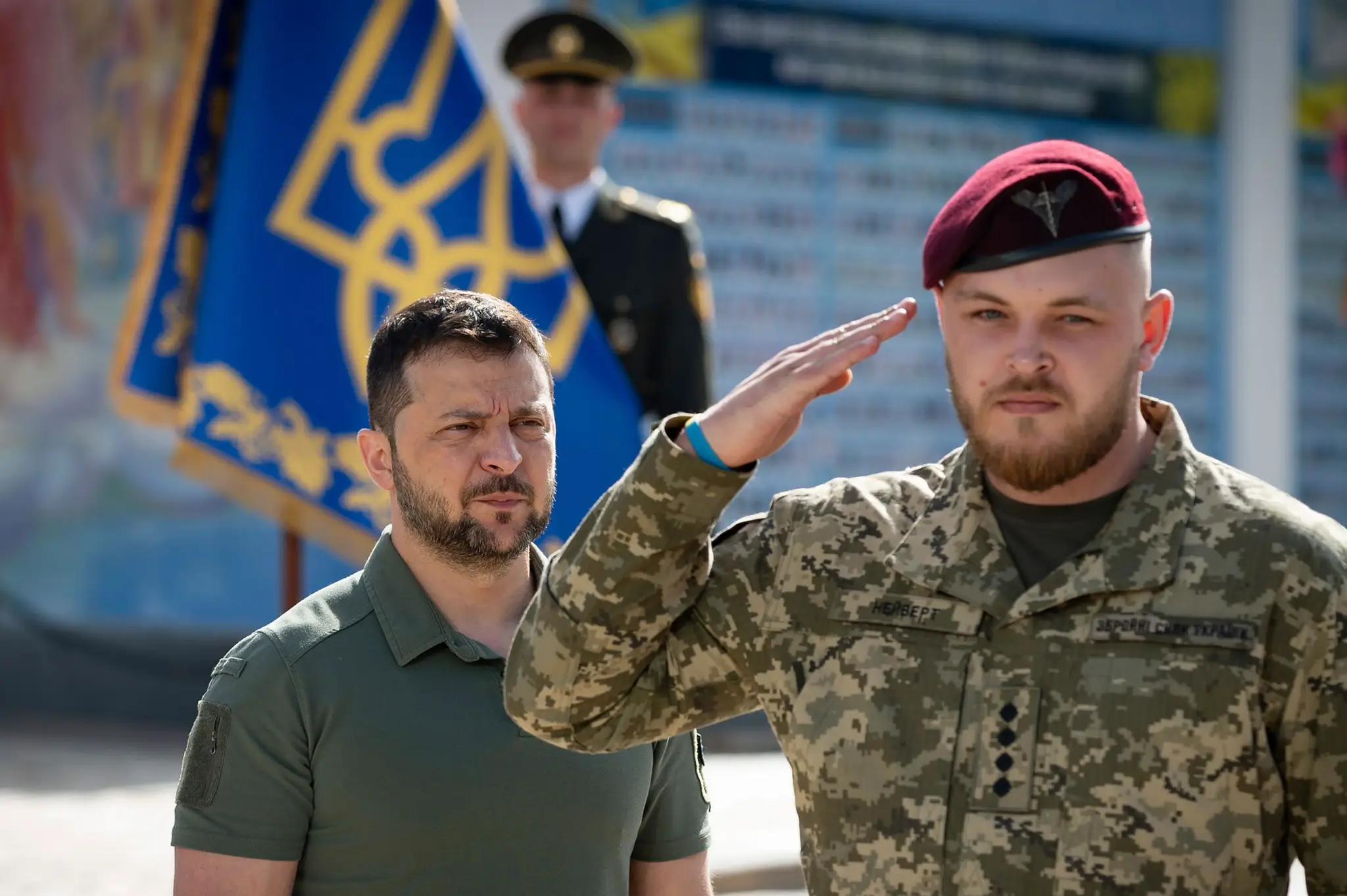 Volodymyr Zelenskyj (vľavo).