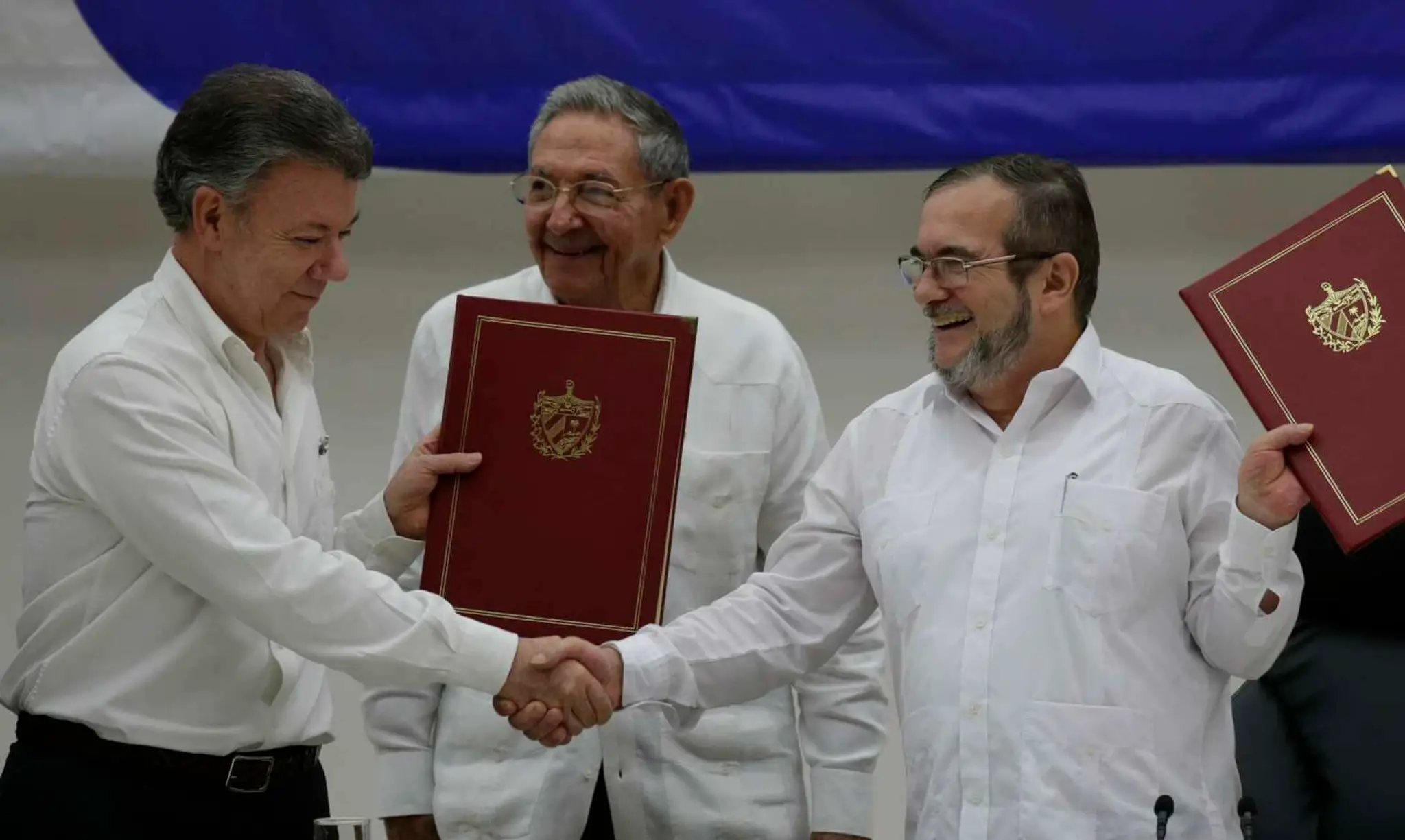 Kolumbijská vláda a Revolučné ozbrojené sily Kolumbie (FARC) podpísali dohodu o prímerí..jpg