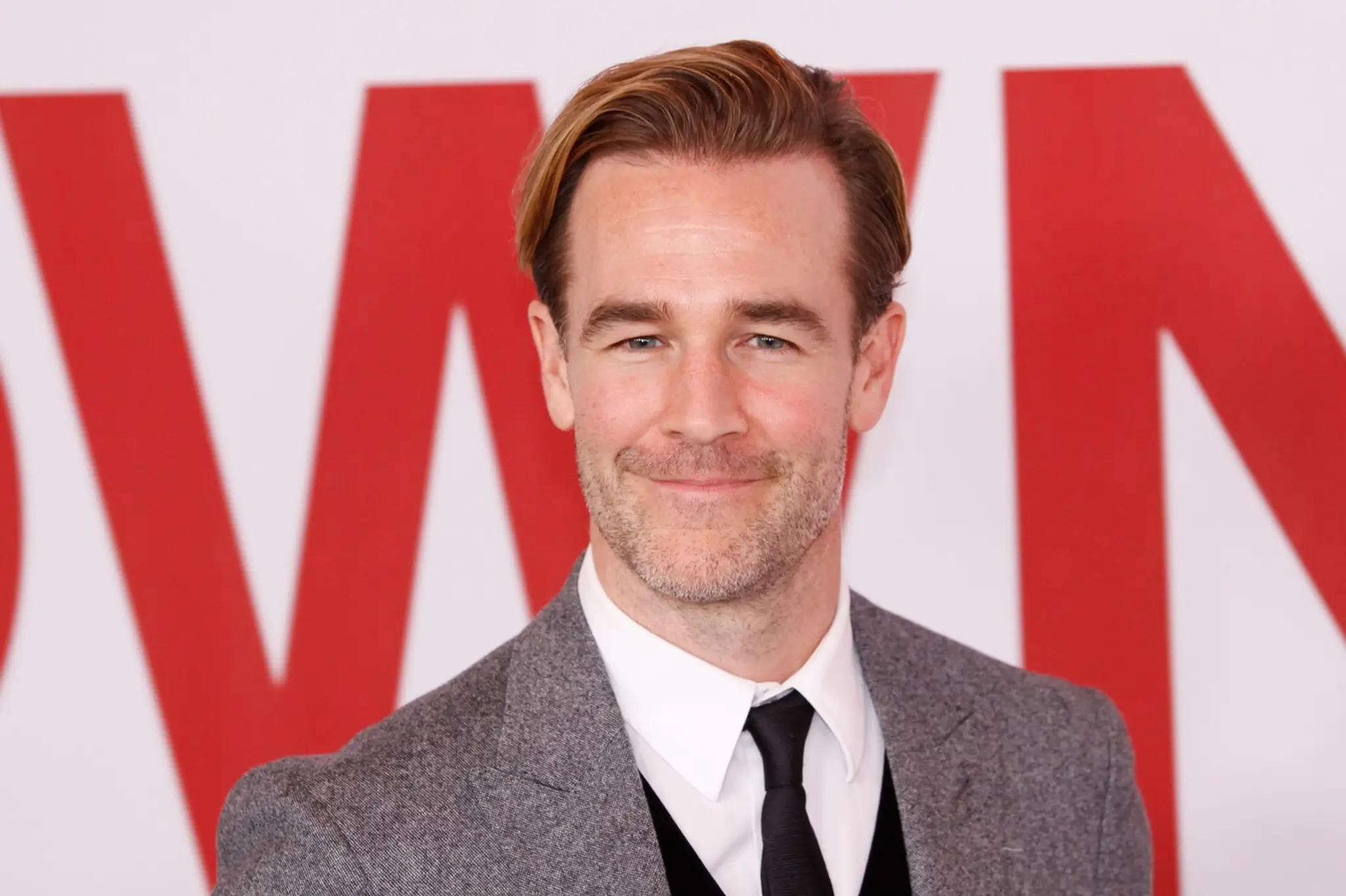 James Van Den Beek 