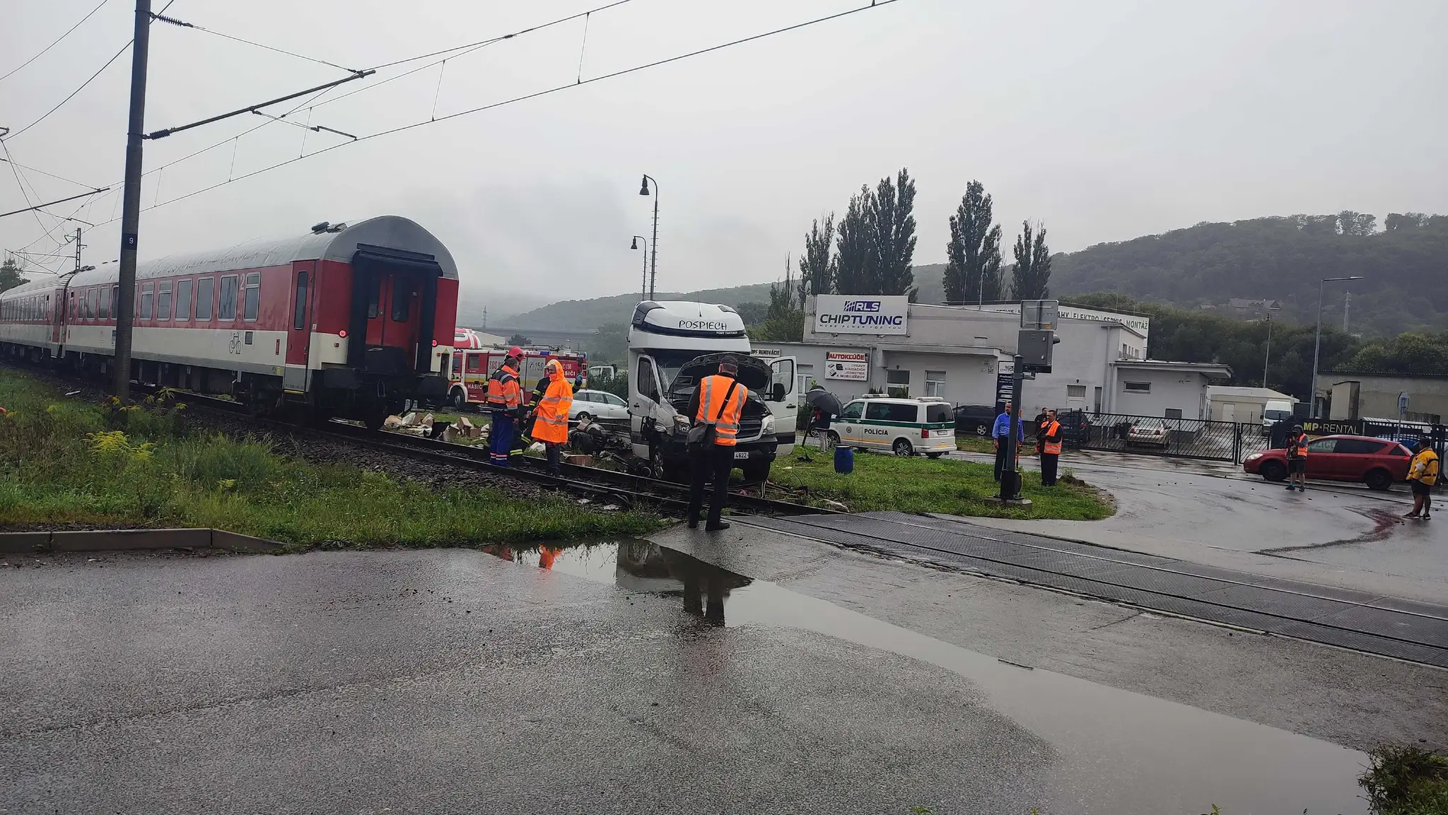 Snímky z miesta nehody