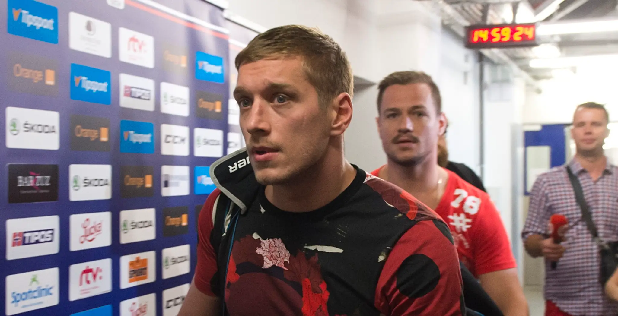 Marcel Haščák a Vladimír Dravecký prichádzajú na zraz hokejovej reprezentácie.
