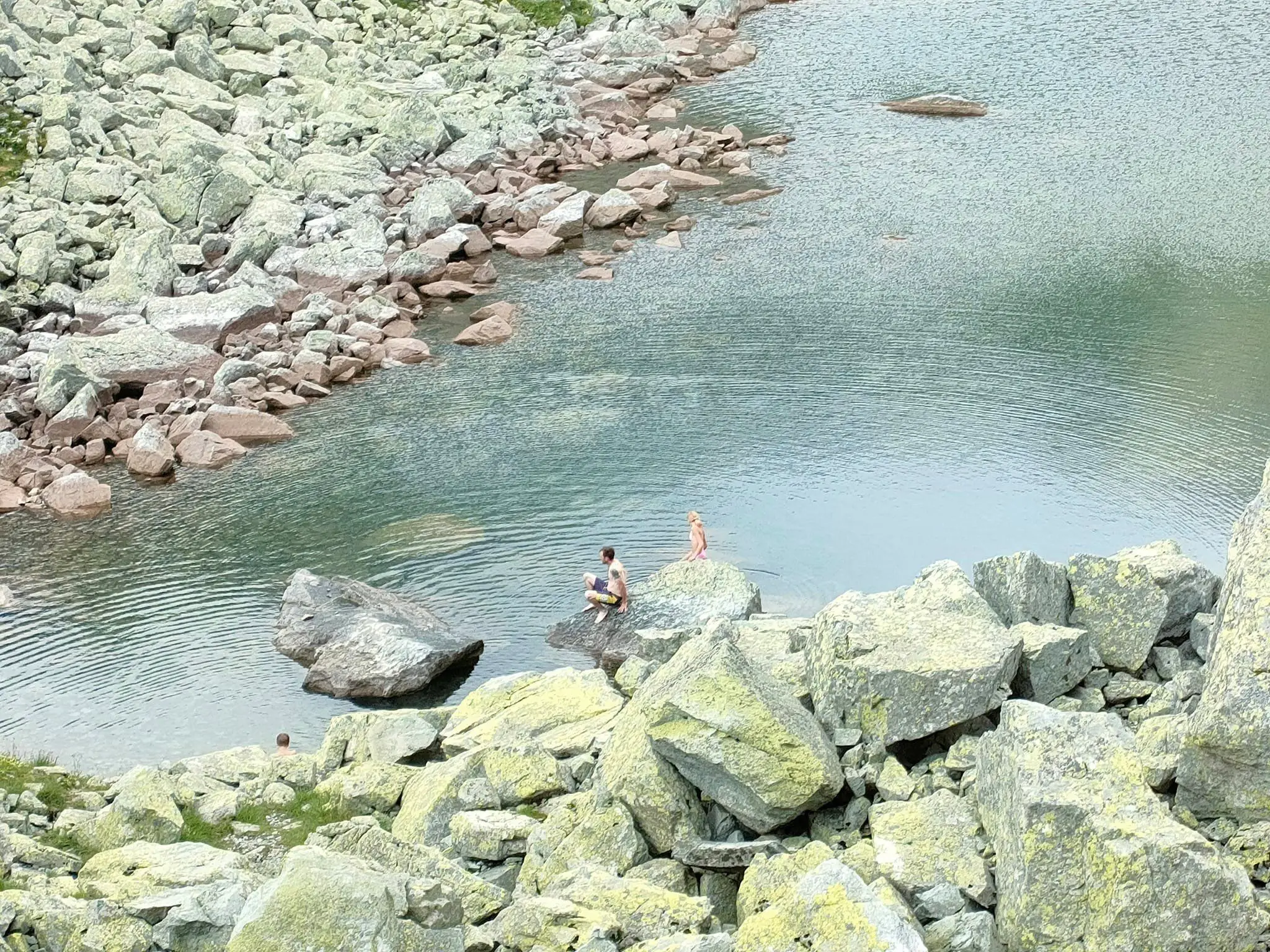 Českú turisti sa schladili v jednom zo Žabích plies