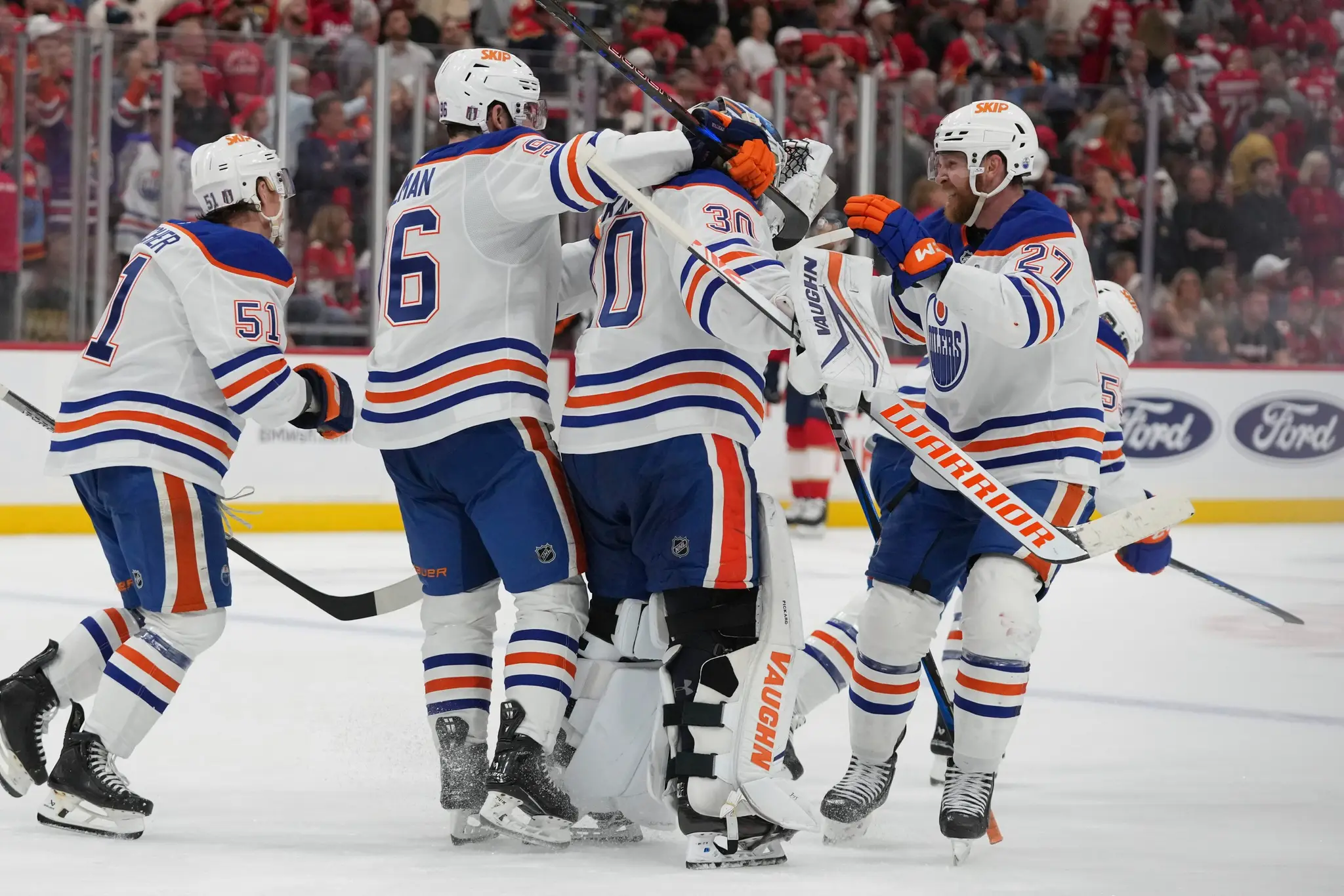 Hokejisti Edmontonu vyrovnali stav série.