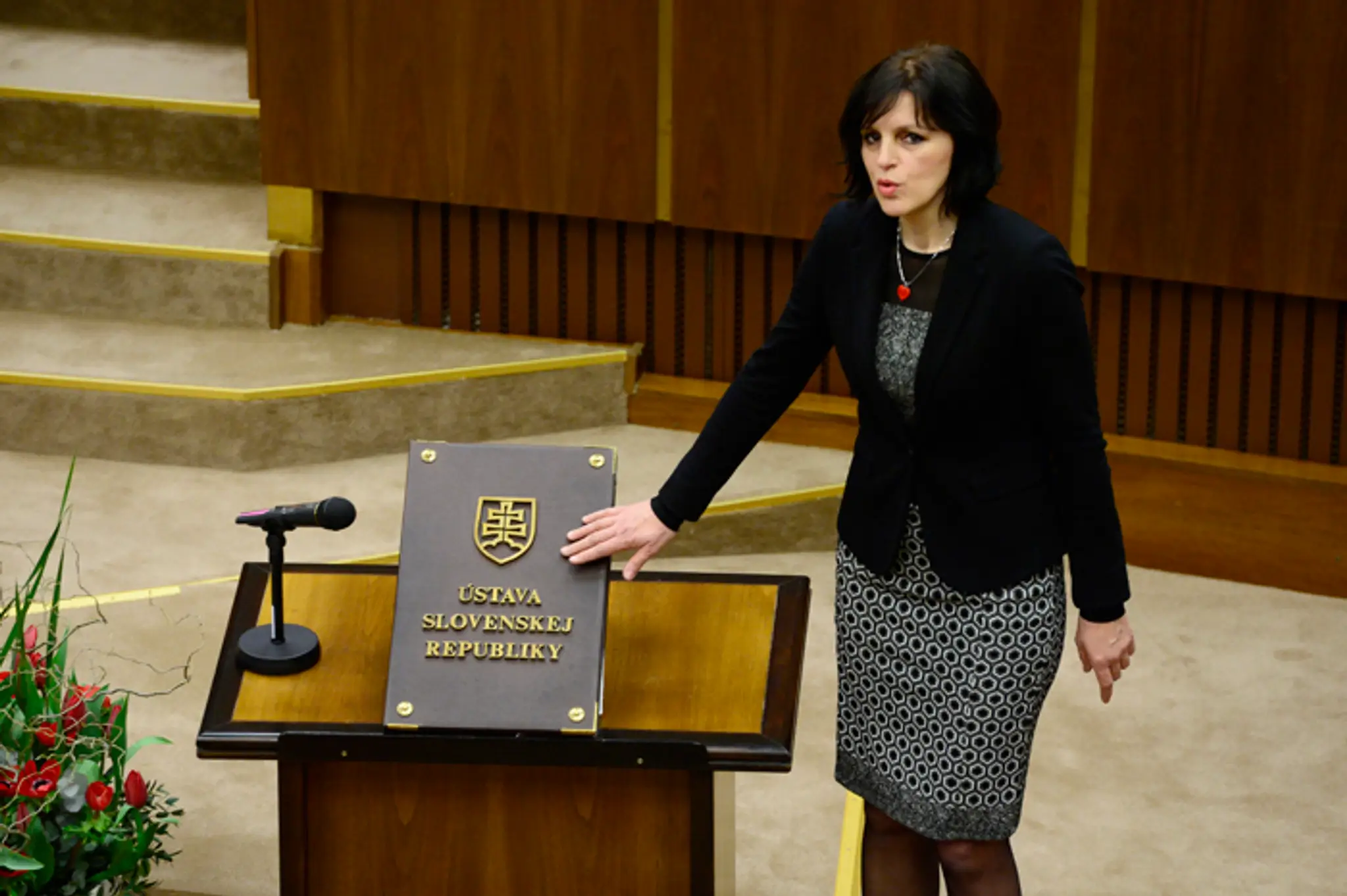 Renata Kaščáková (SaS) skladá poslanecký sľub.