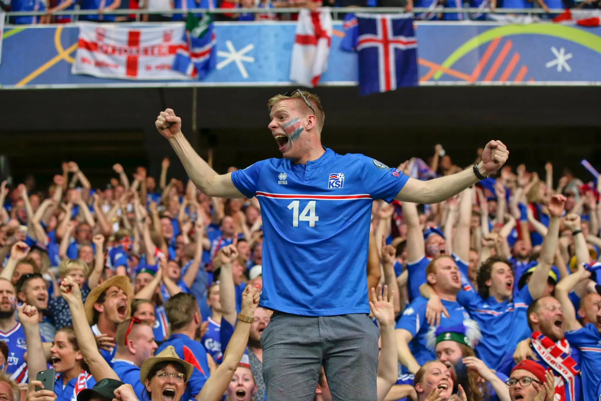 Soccer_Euro_2016_England_Iceland358408343627.jpg