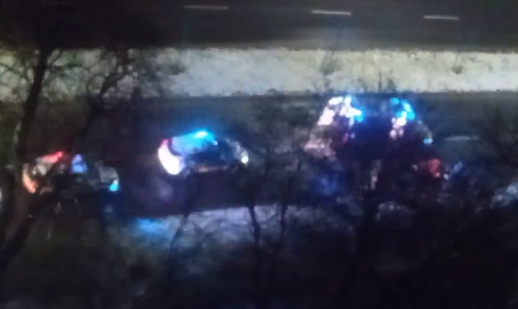 Sanitky a policajti na mieste.