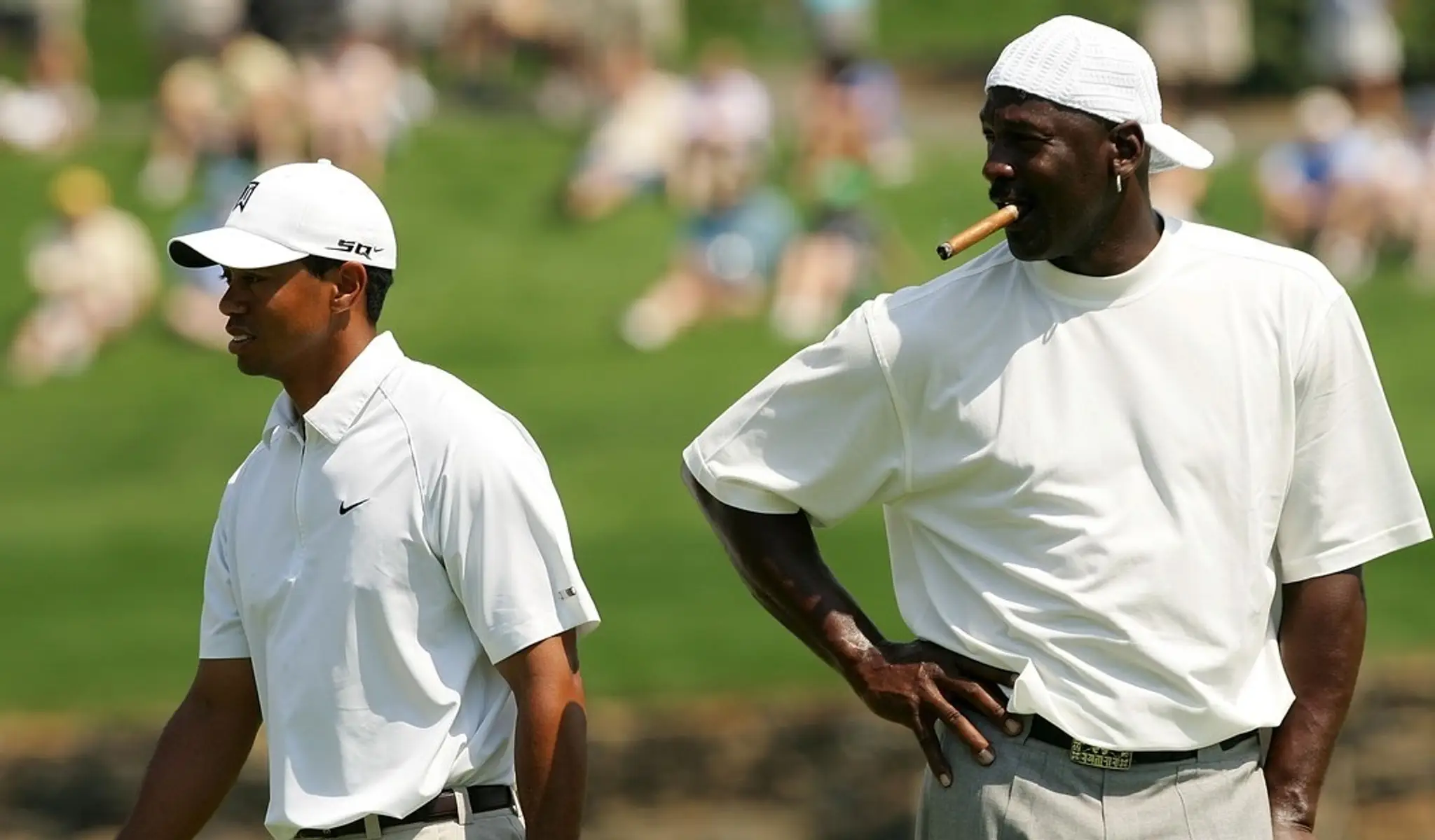 Tiger Woods a Michael Jordan na archívnej snímke z roku 2007.