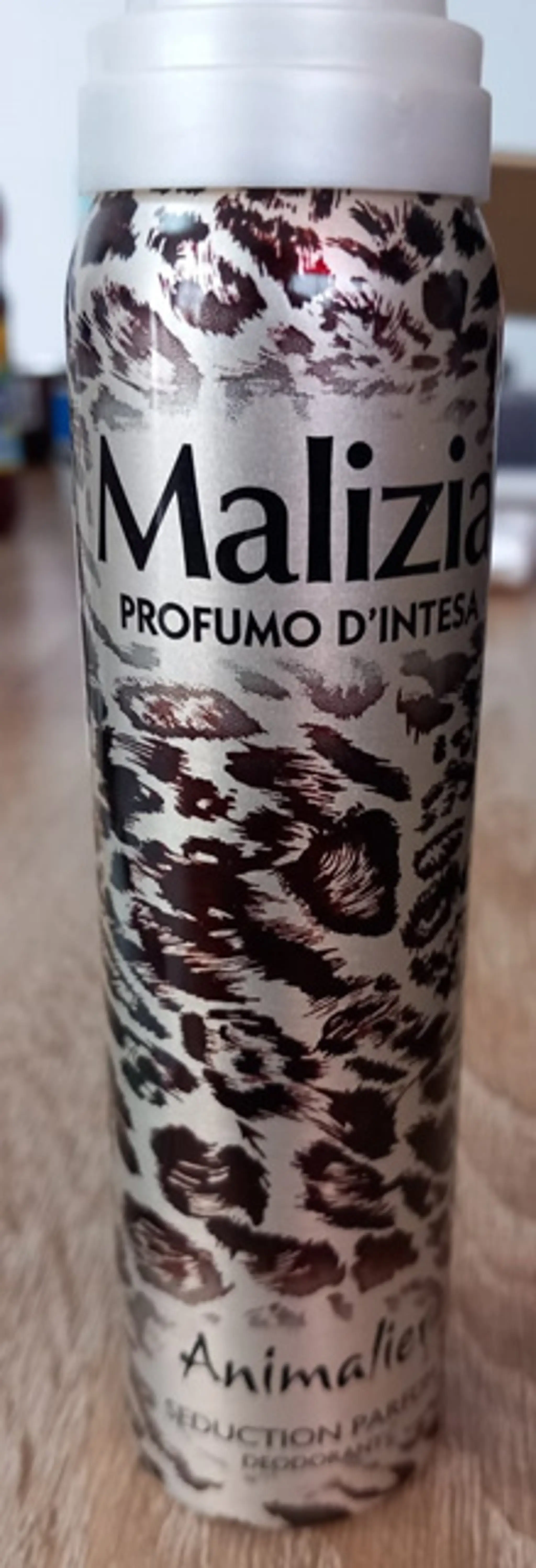 Sprejový dezodorant.