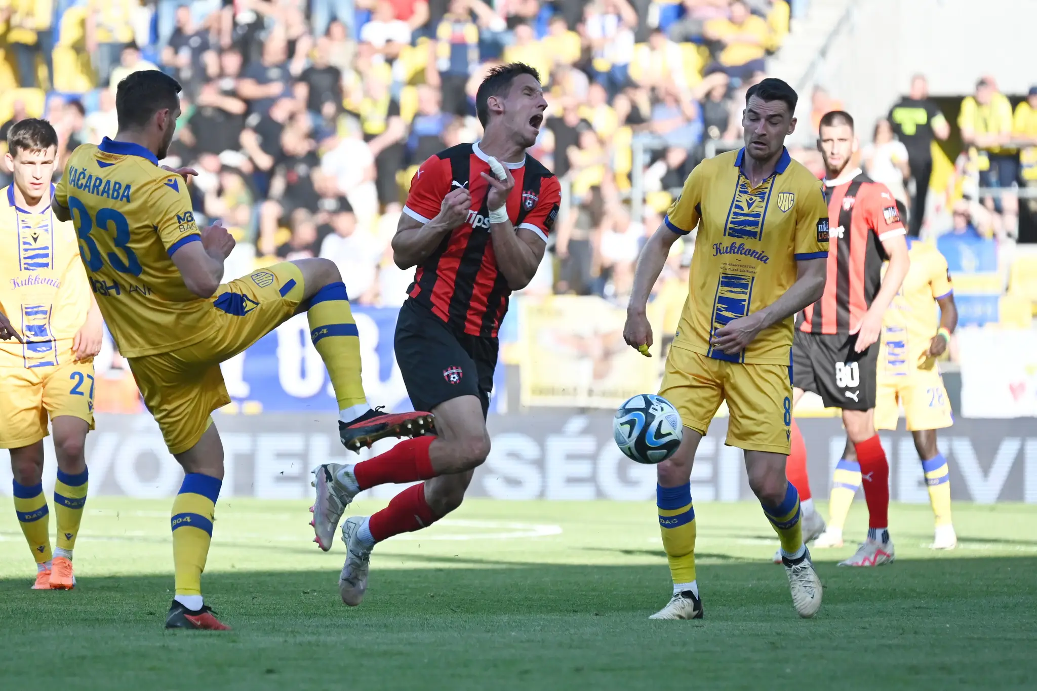 O pohárovú Európu stále bojuje aj Trnava a DAC.