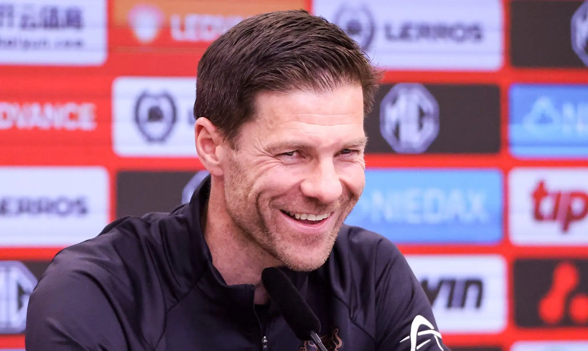 Tréner Xabi Alonso v Leverkusene po sezóne skončí.