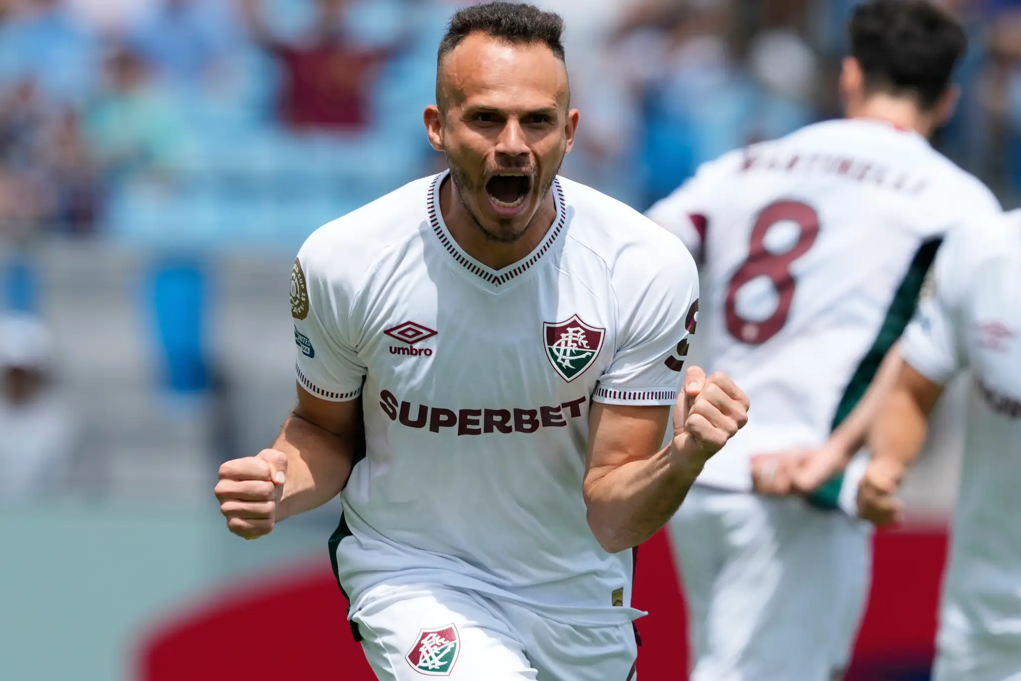 Futbalista Fluminense Rene sa teší z gólu