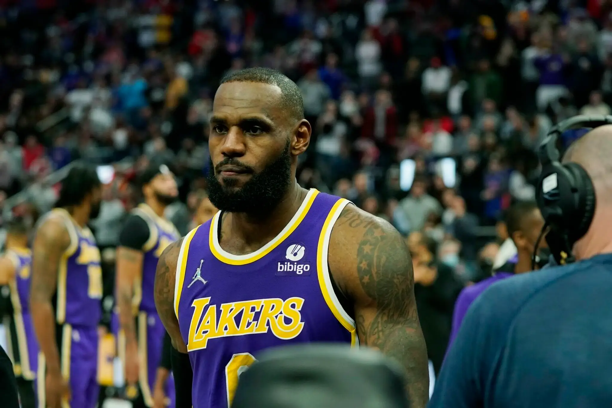 Lebron James po vylúčení zo zápasu.