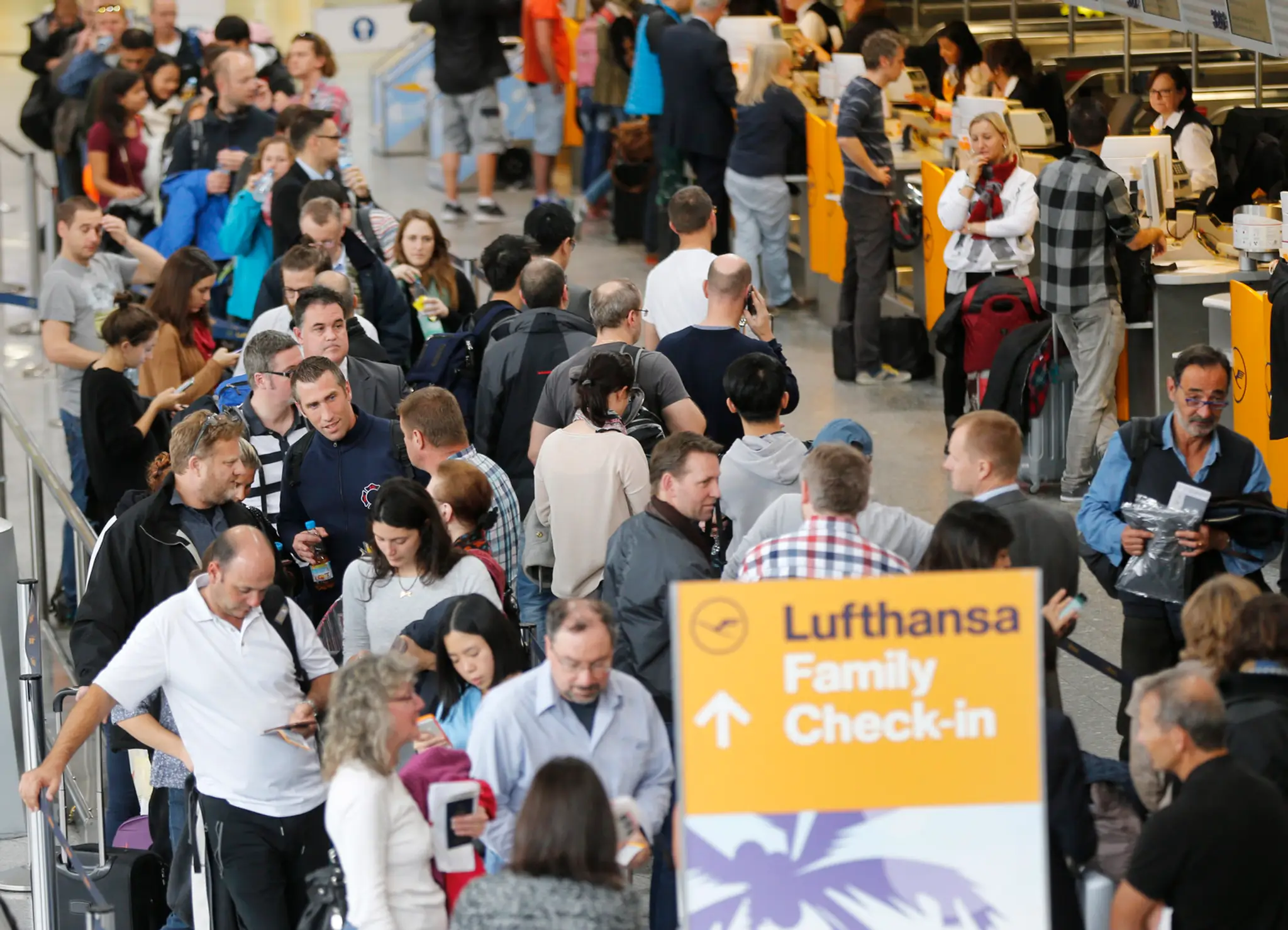 Lufthansa ruší stovky letov