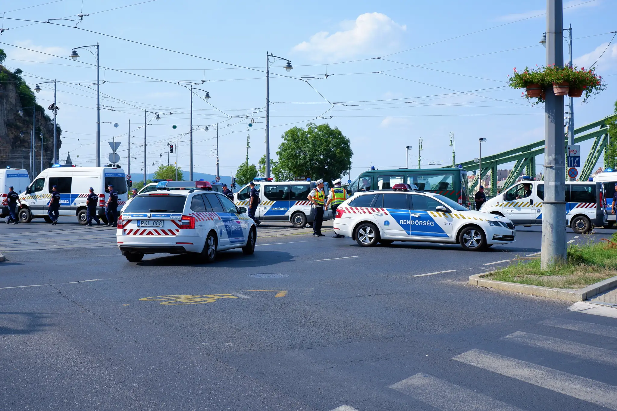 Policajti