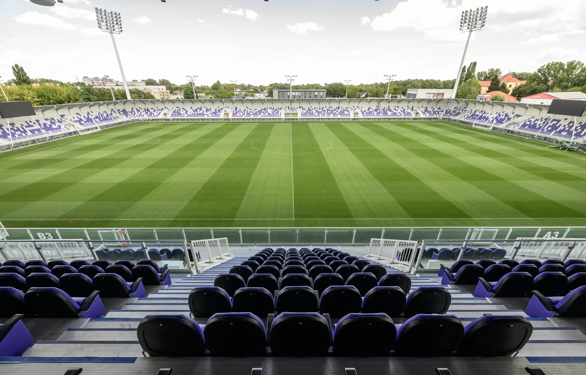 Na snímke zrekonštruovaný futbalový štadión Komárňanského futbalového klubu.
