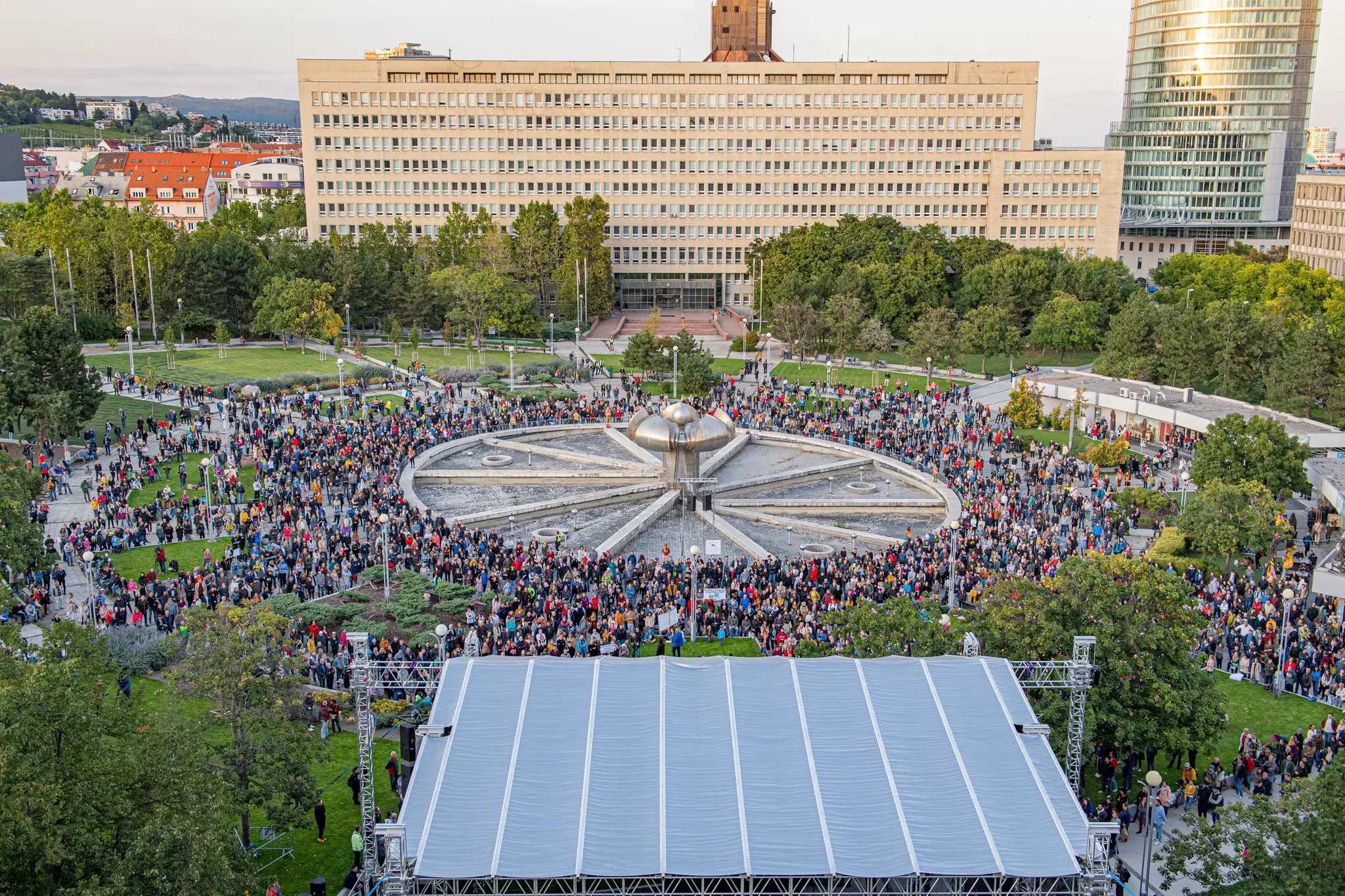Protestné pochody Za slušné Slovensko naprieč Slovenskom