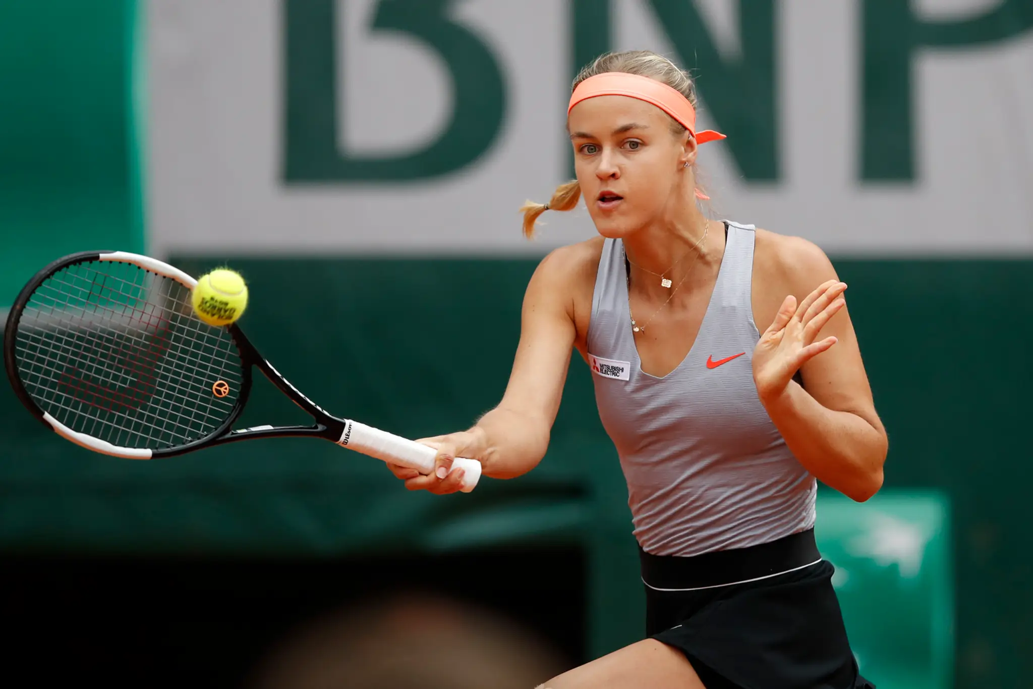 Tenistka Anna Karolína Schmiedlová v 1. kole na Roland Garros.
