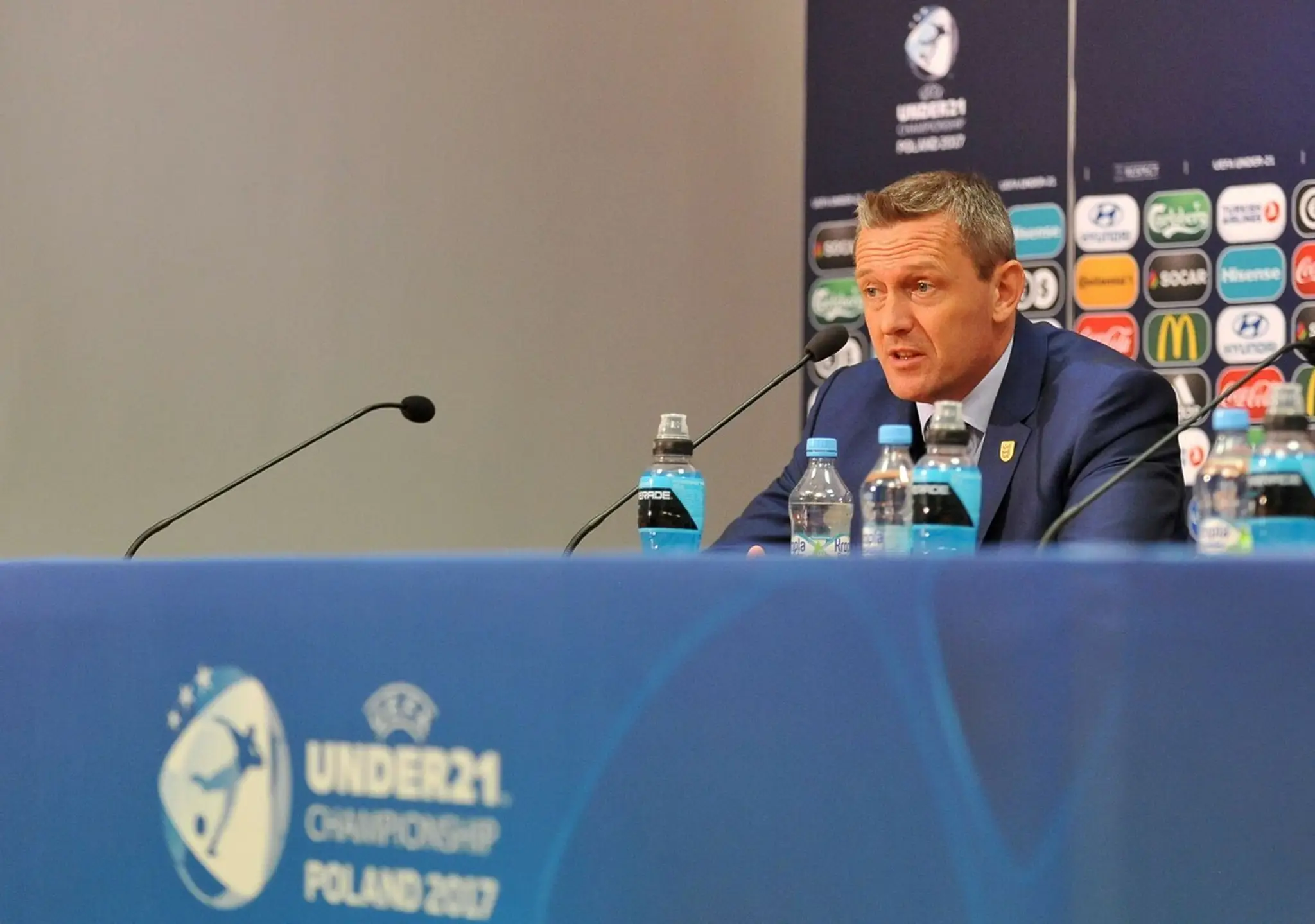 Tréner anglického vberu U21 Adrian Boothroyd.