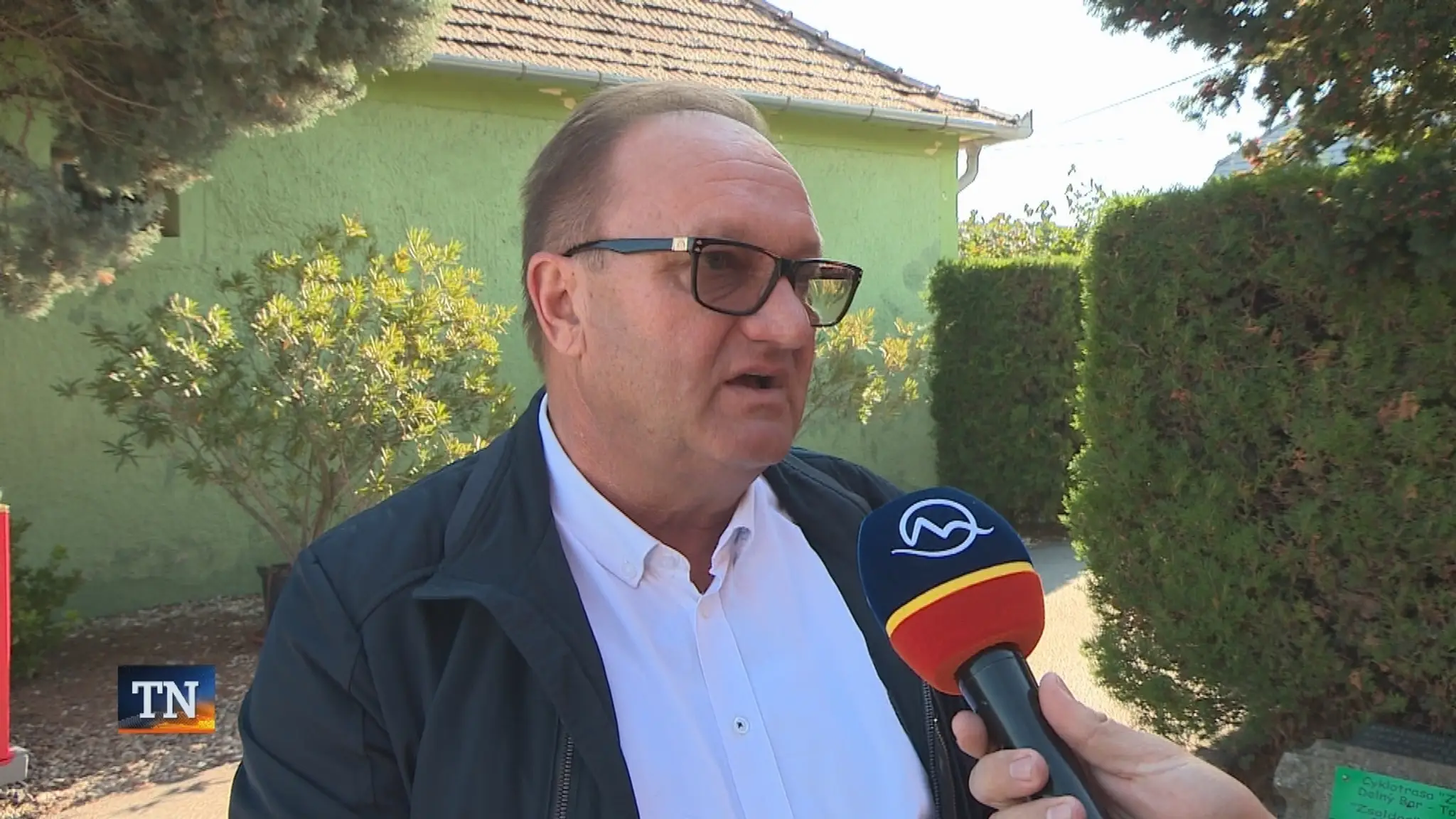 Z rozhovoru na nahrávke.