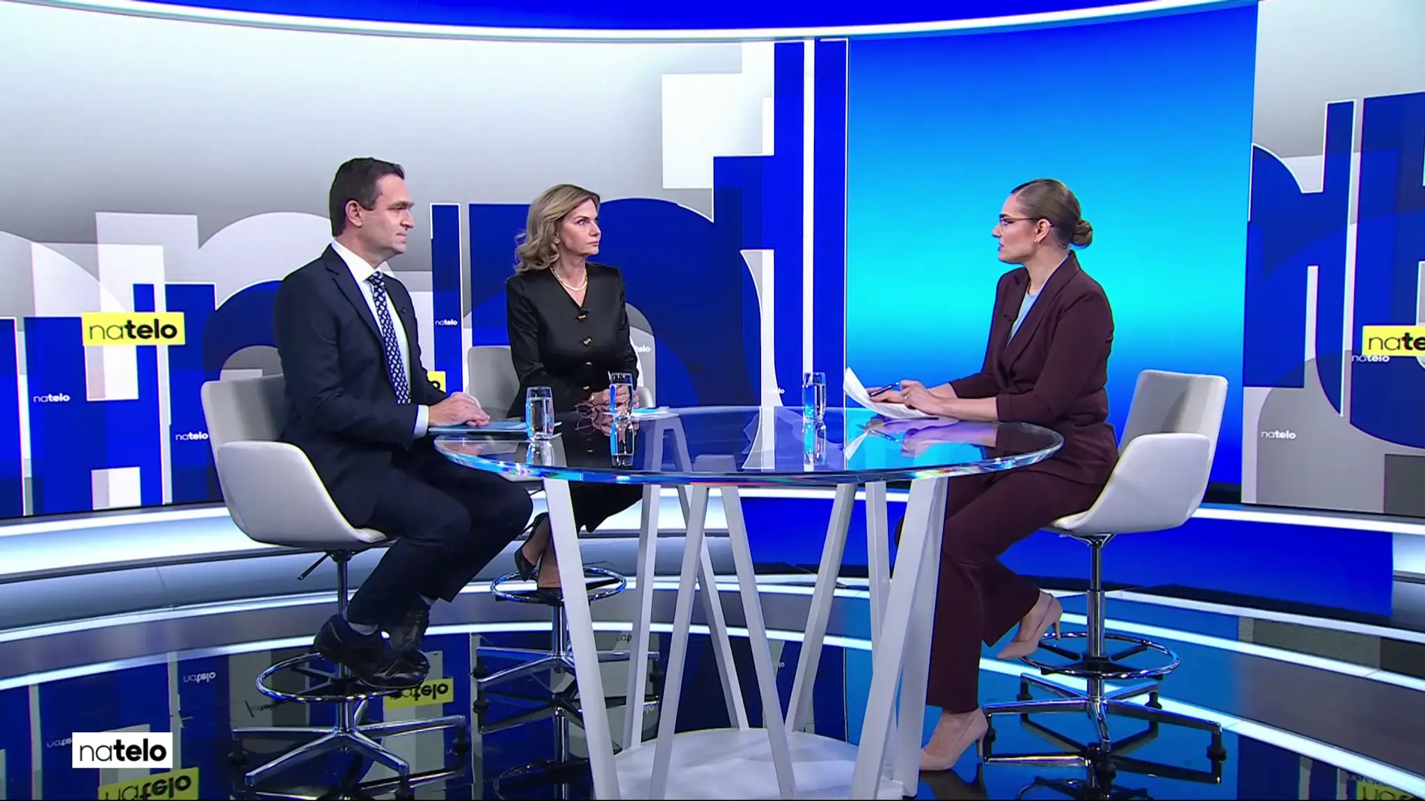 Ľudovít Ódor, Monika Beňová a Karolína Lacová v relácii Na telo